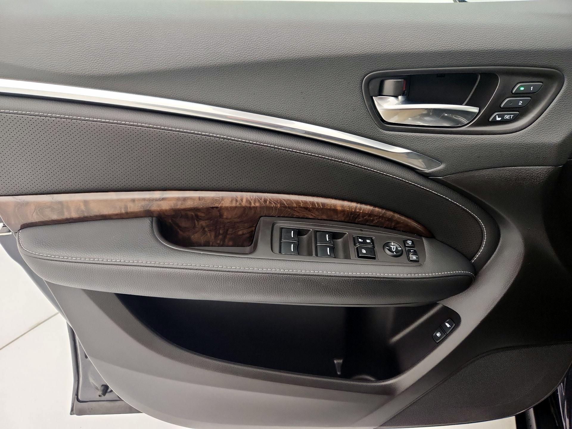 Thumbnail: 2020 Acura MDX - 12