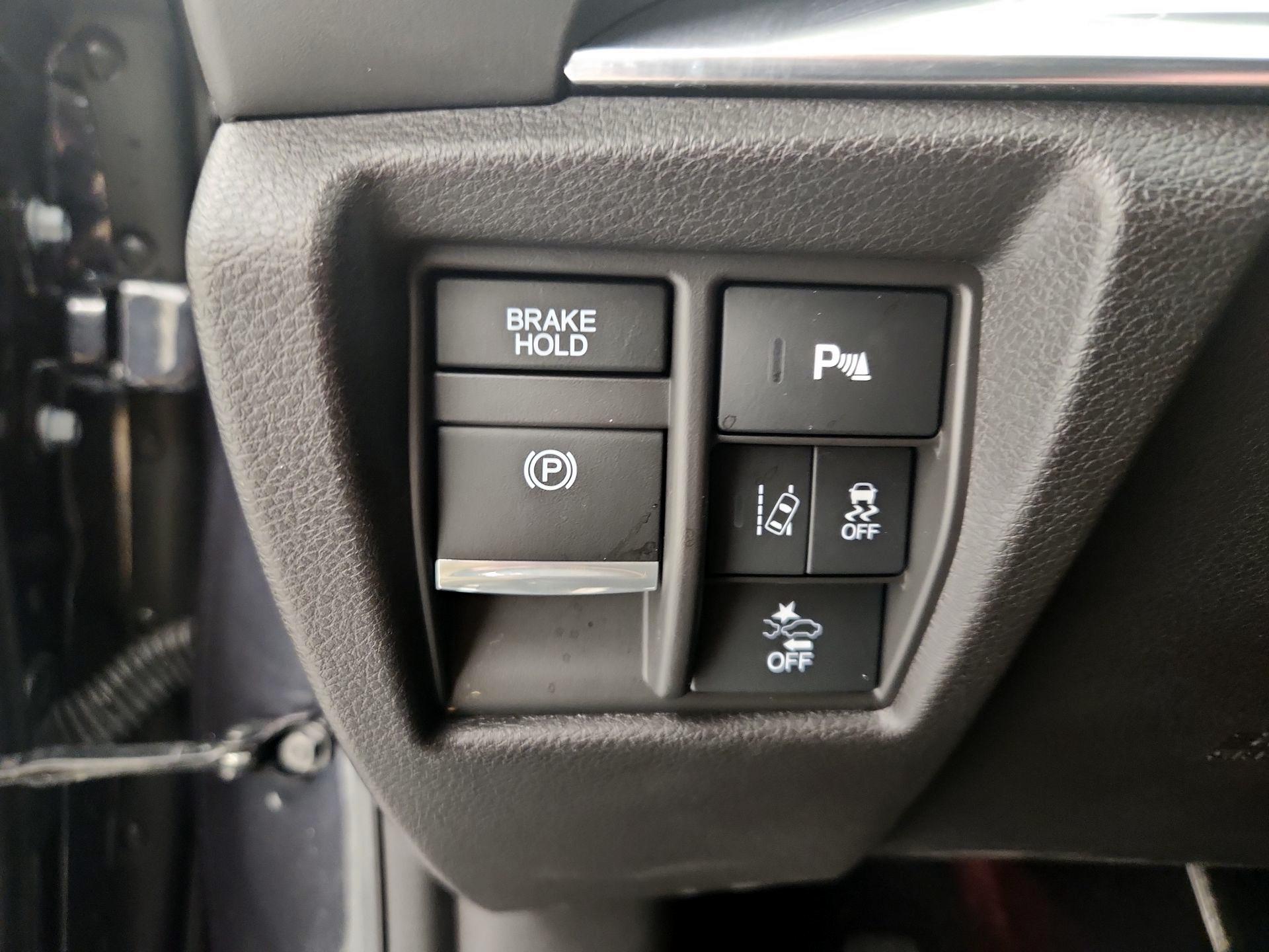 Thumbnail: 2020 Acura MDX - 13