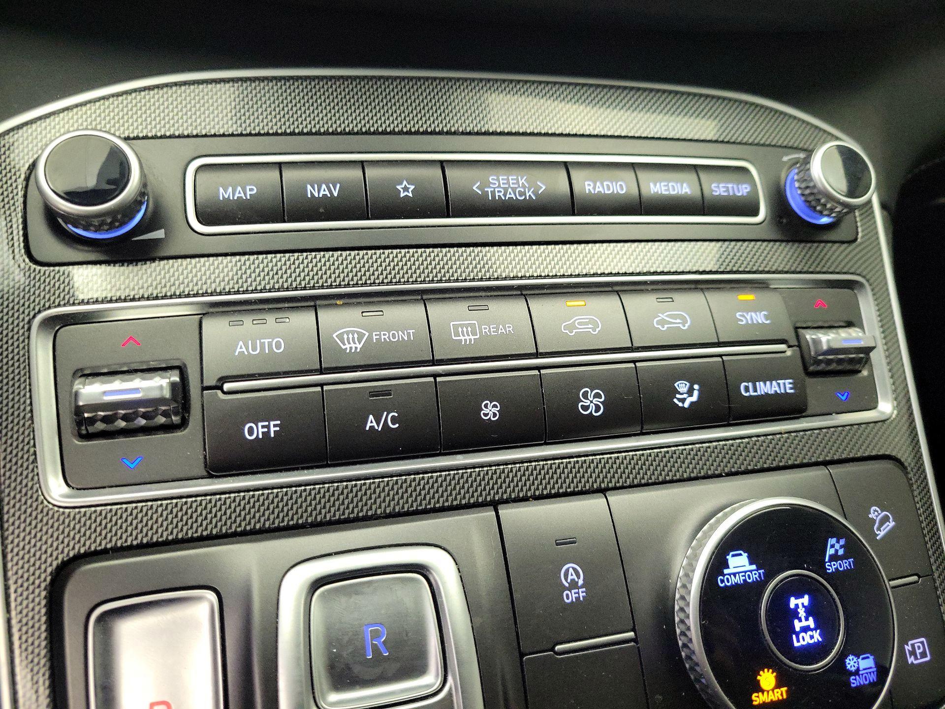 Thumbnail: 2023 Hyundai Santa Fe - 17