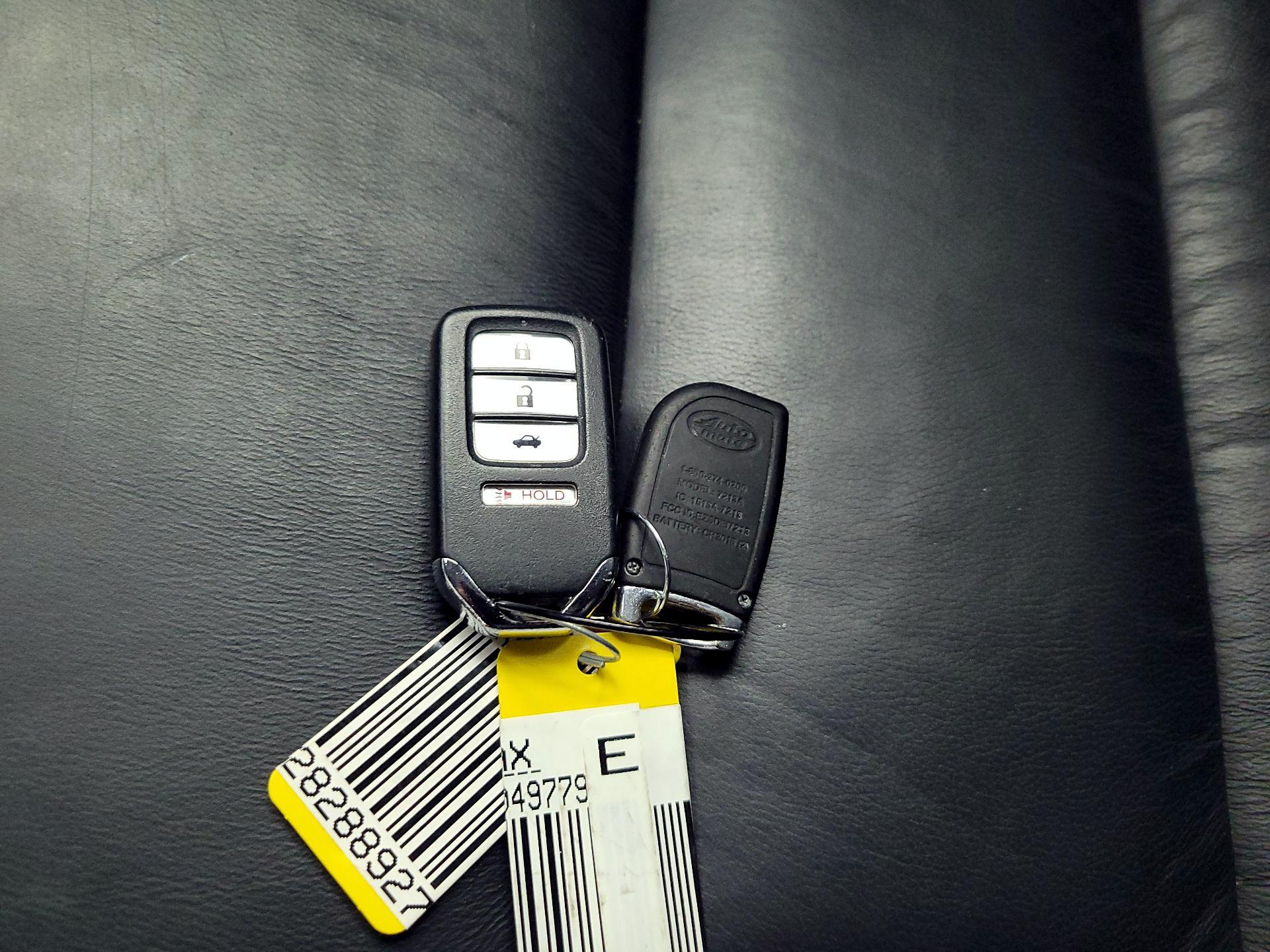 Thumbnail: 2015 Honda Civic - 18