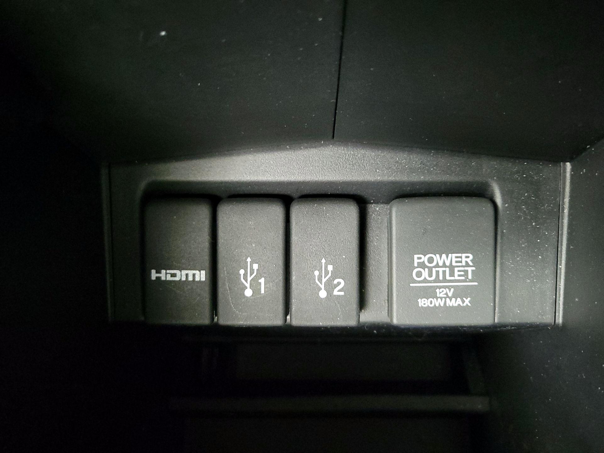 Thumbnail: 2016 Honda CR-V - 17