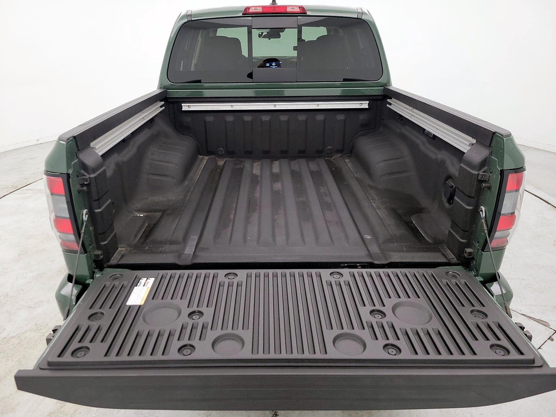 Thumbnail: 2023 Nissan Frontier - 20