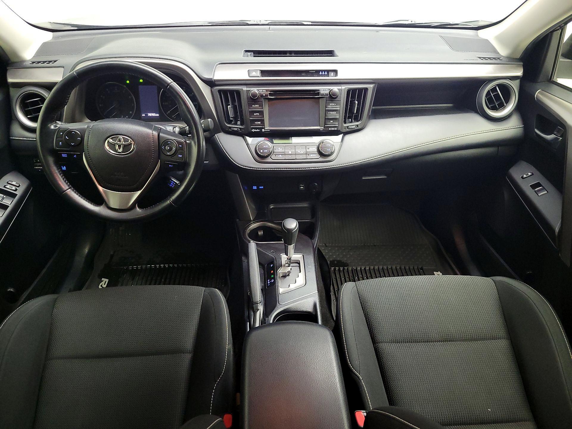 Thumbnail: 2017 Toyota RAV4 - 9