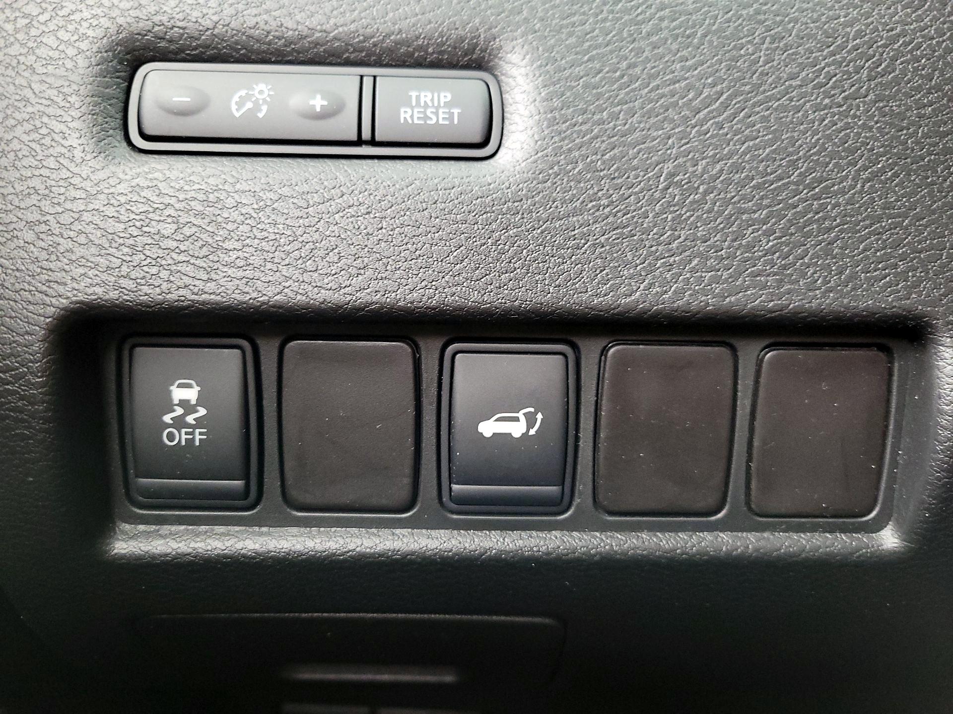 Thumbnail: 2015 Nissan Murano - 13