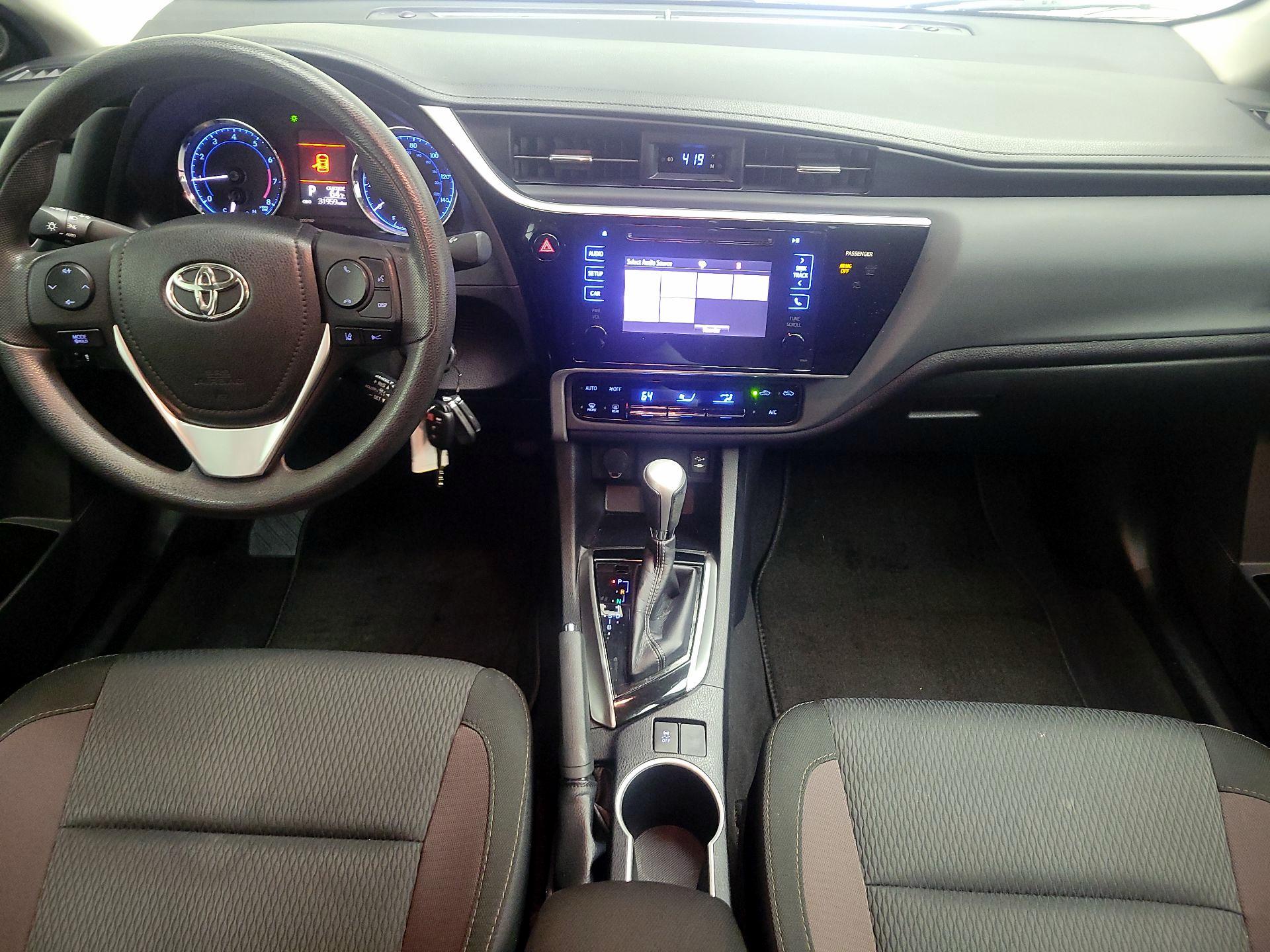 Thumbnail: 2017 Toyota Corolla - 9