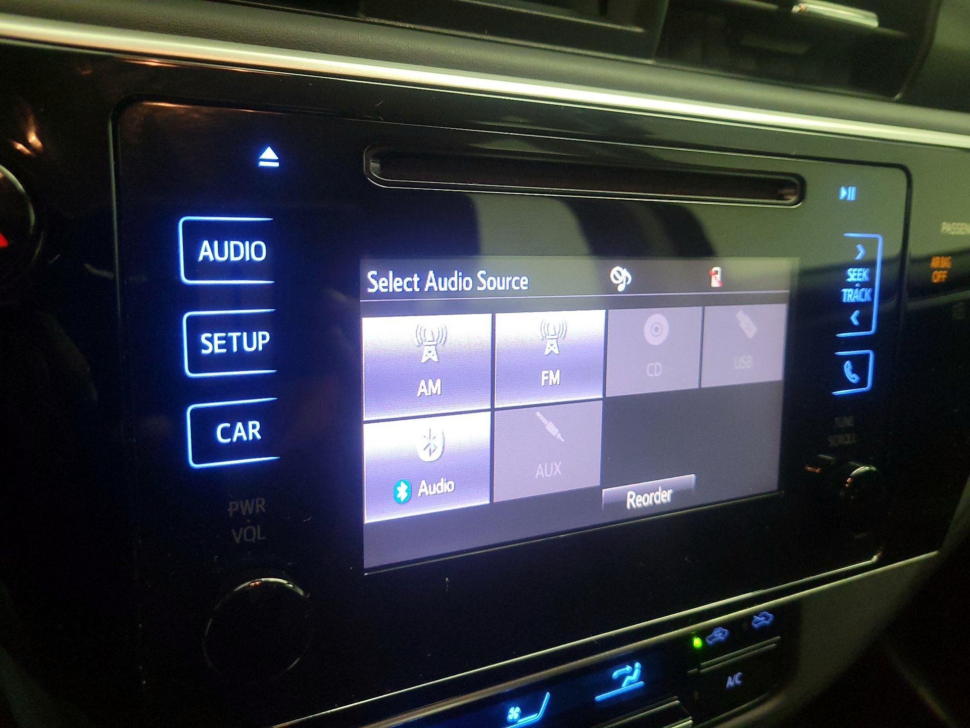 Thumbnail: 2017 Toyota Corolla - 15