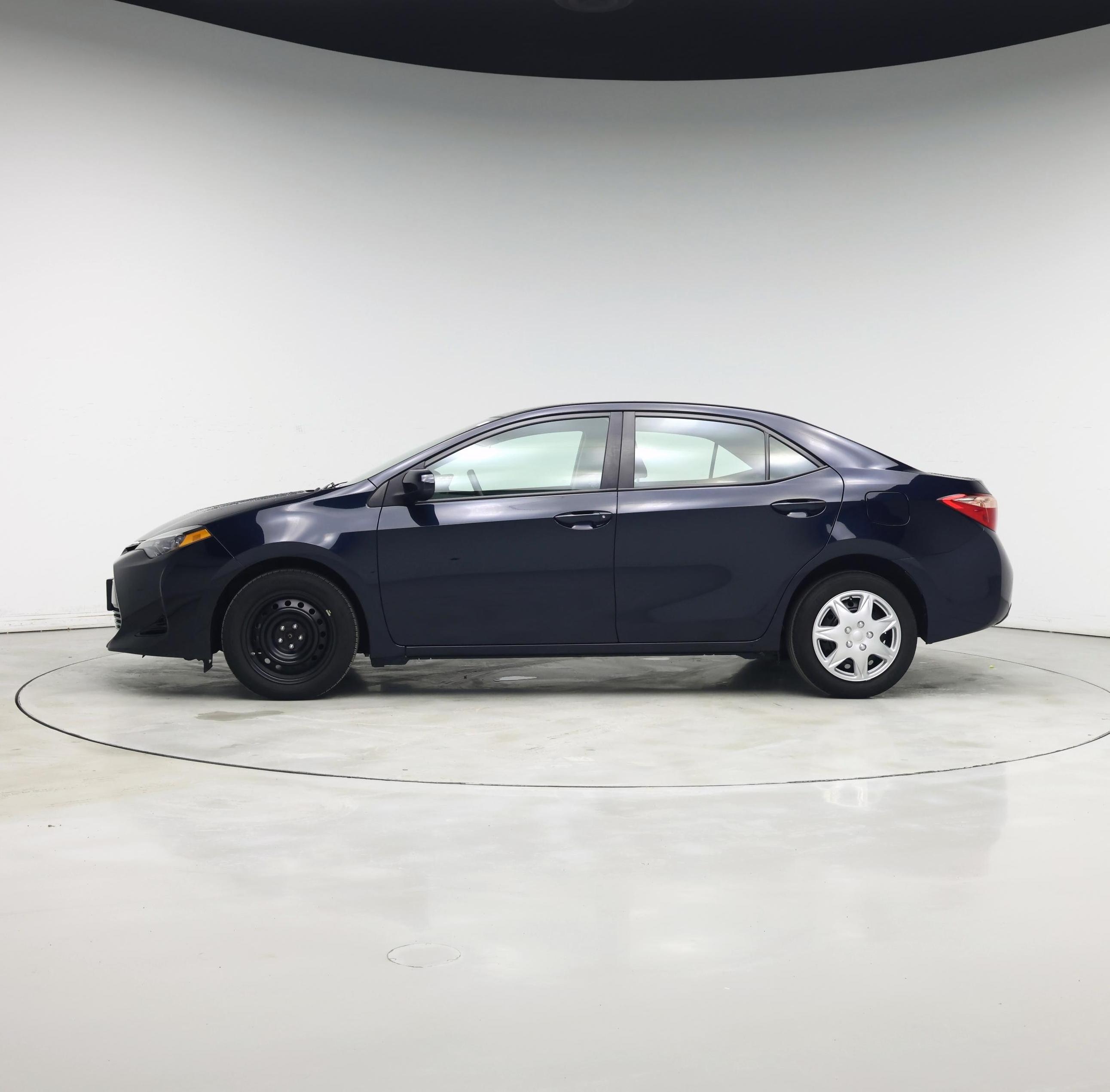 Thumbnail: 2017 Toyota Corolla - 3