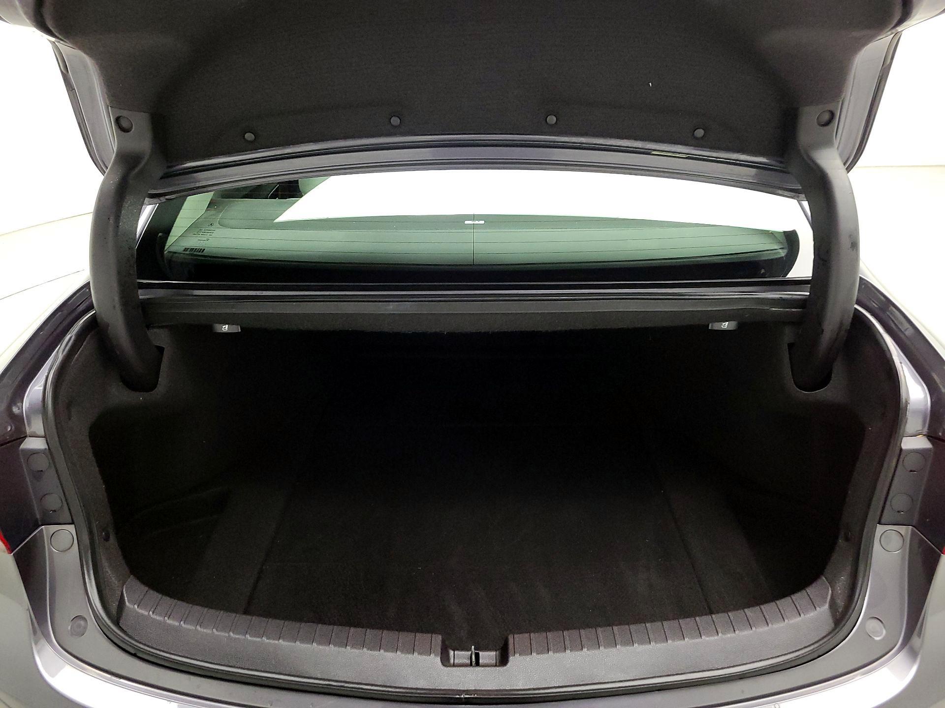 Thumbnail: 2018 Acura TLX - 19