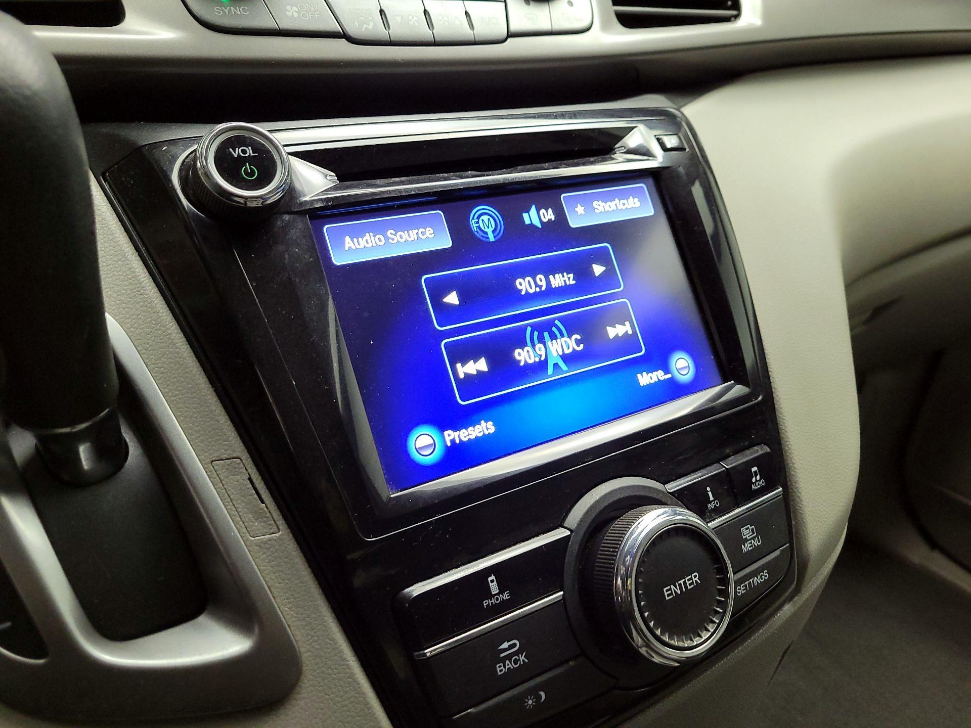 Thumbnail: 2016 Honda Odyssey - 14