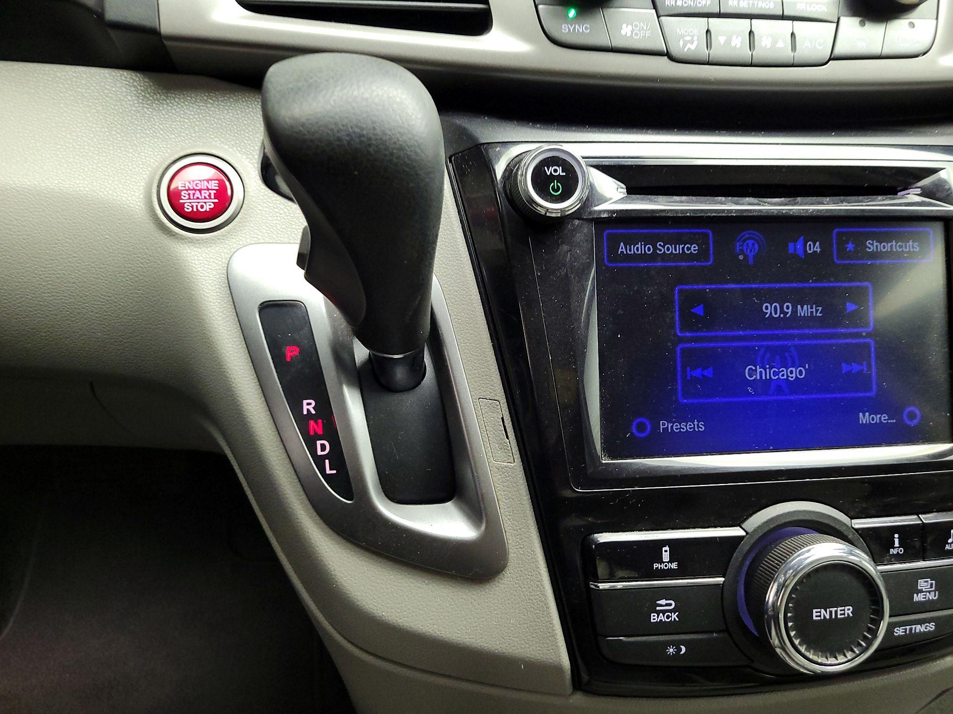 Thumbnail: 2016 Honda Odyssey - 16