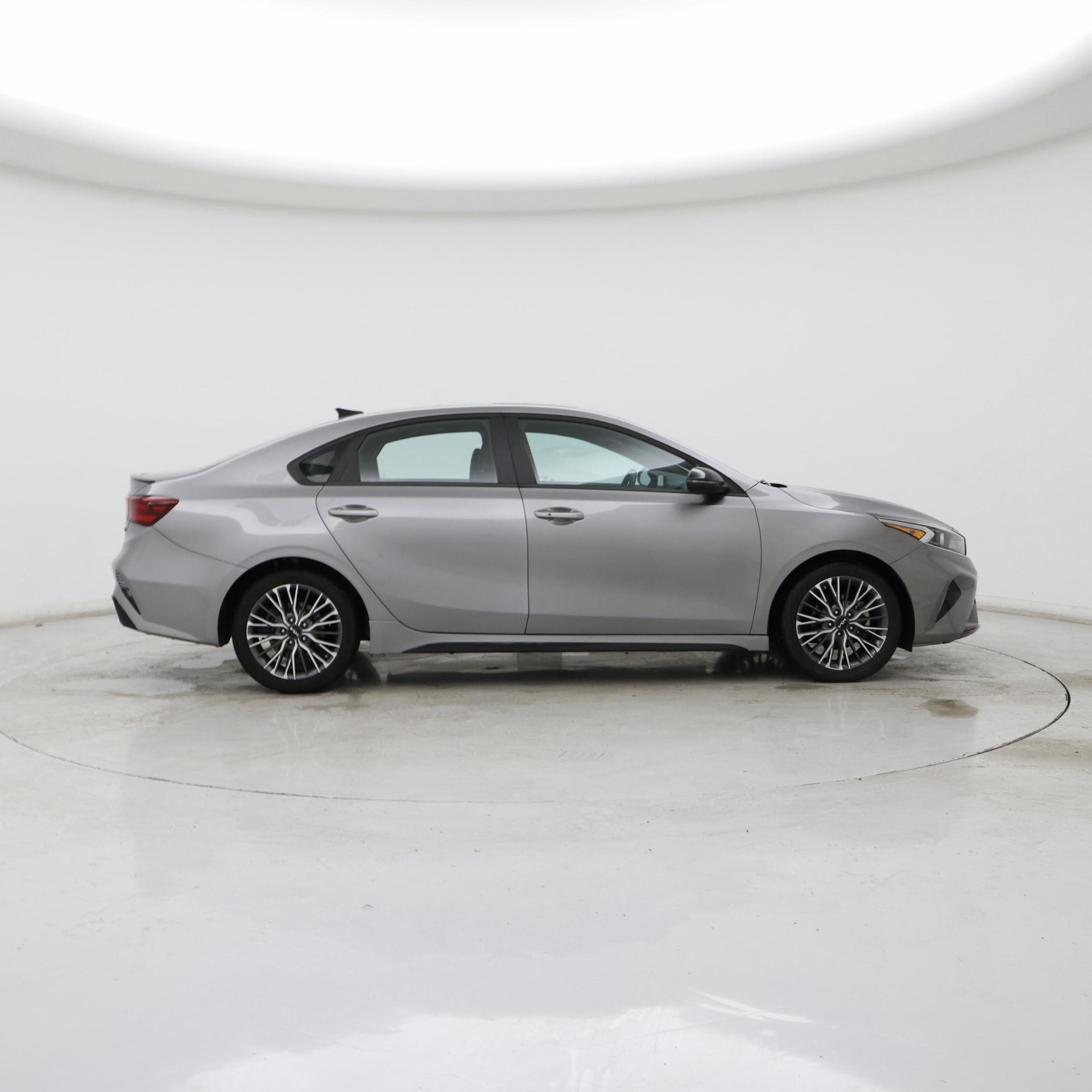 Thumbnail: 2024 Kia Forte - 7