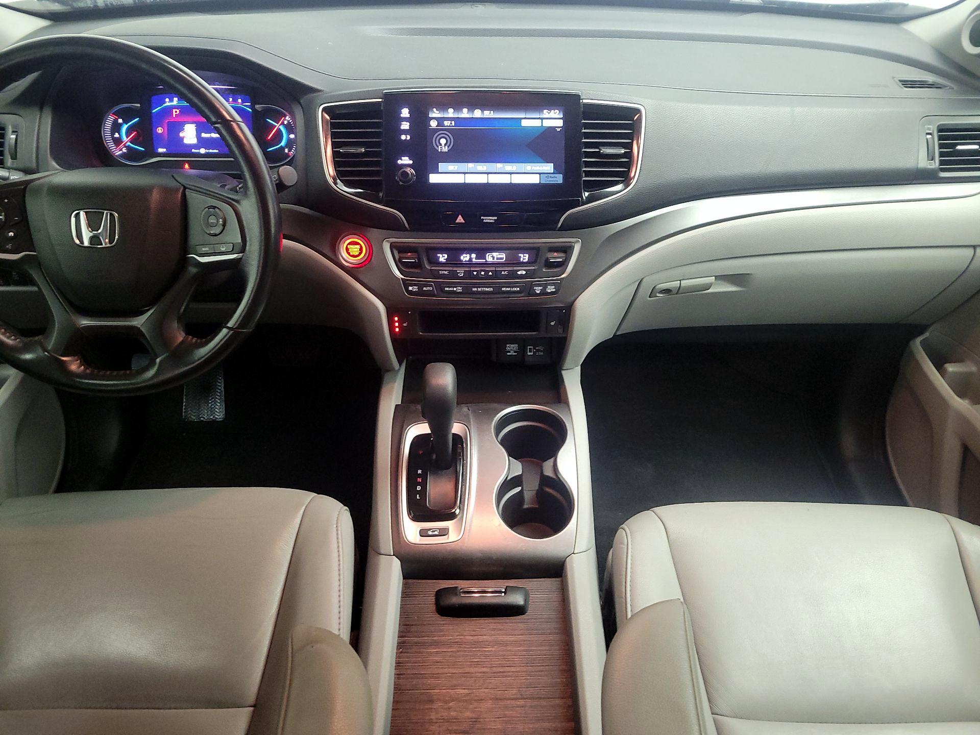 Thumbnail: 2019 Honda Pilot - 9