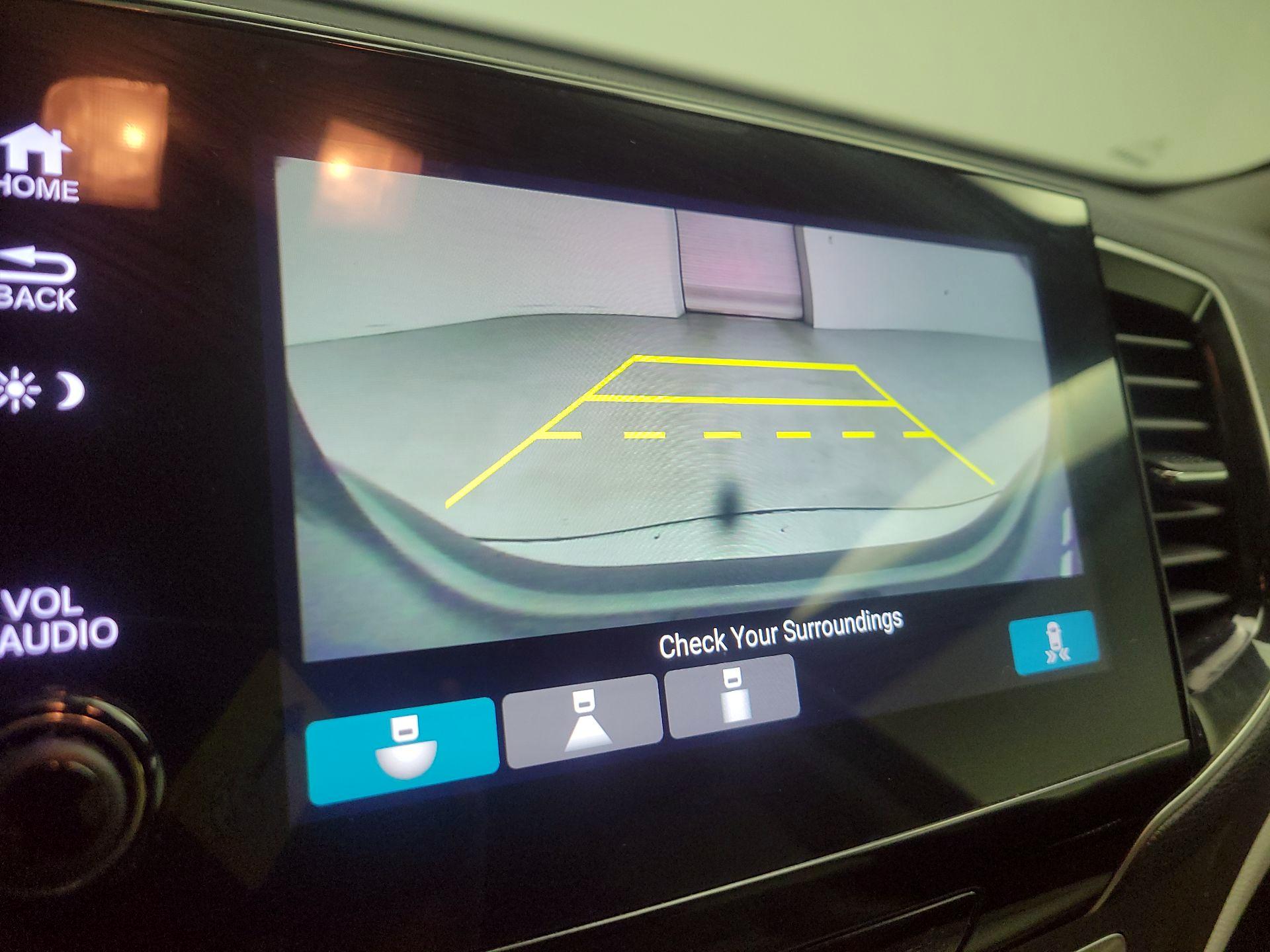 Thumbnail: 2019 Honda Pilot - 14