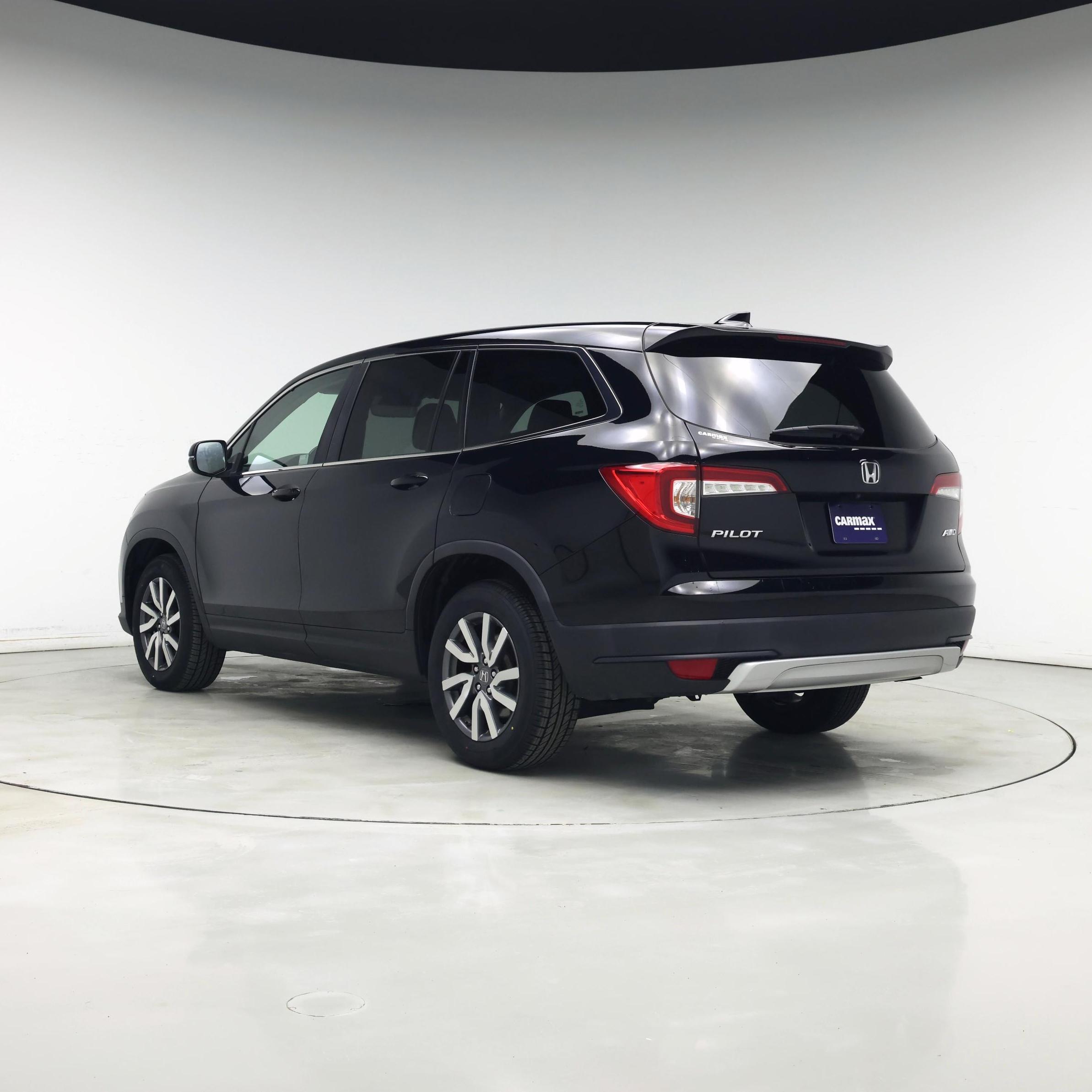 Thumbnail: 2019 Honda Pilot - 2