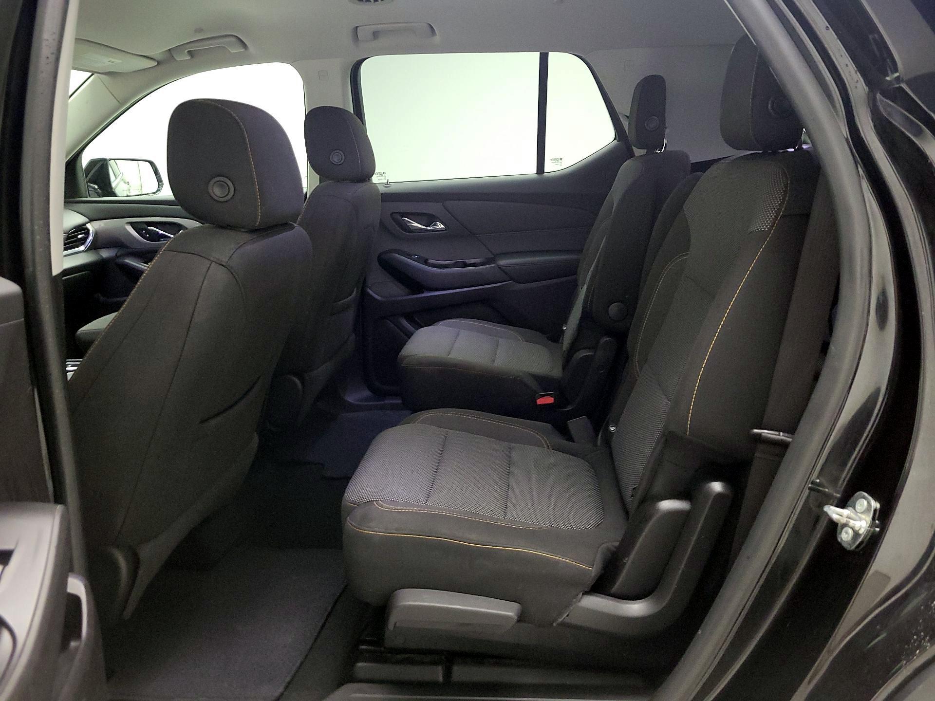 Thumbnail: 2018 Chevrolet Traverse - 19