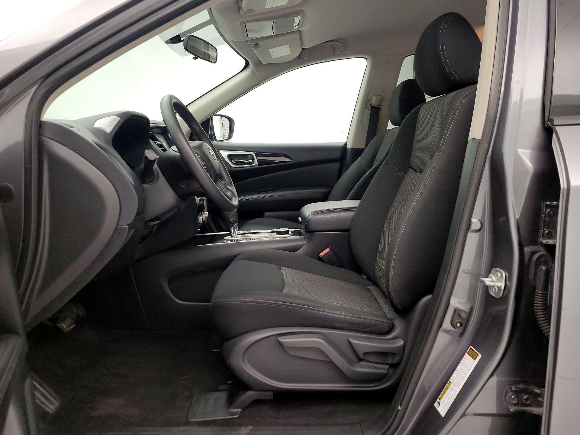 Thumbnail: 2020 Nissan Pathfinder - 11