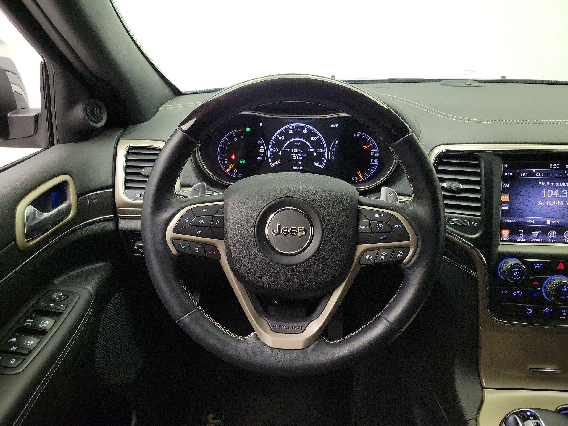 Thumbnail: 2014 Jeep Grand Cherokee - 10