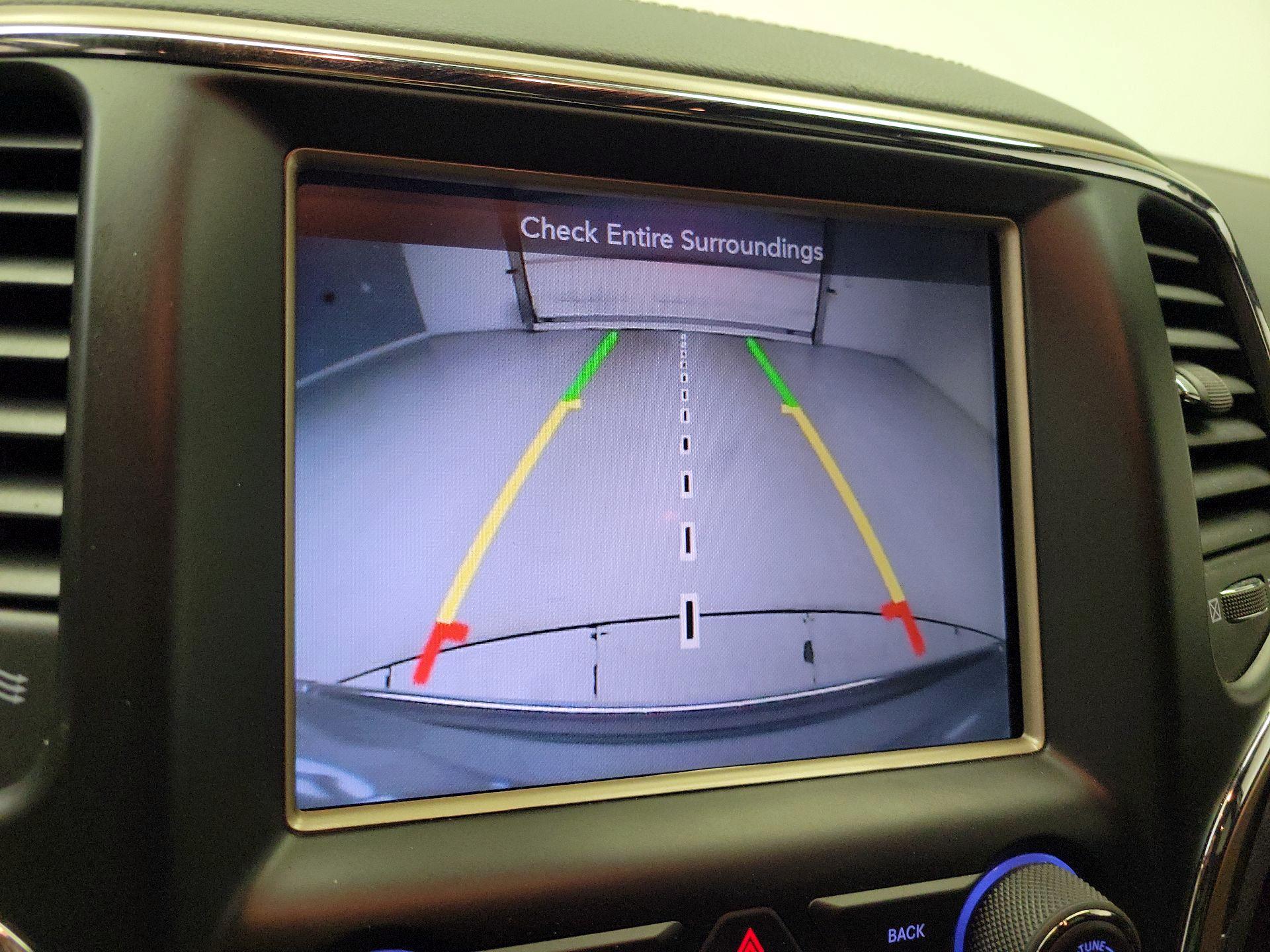 Thumbnail: 2014 Jeep Grand Cherokee - 13