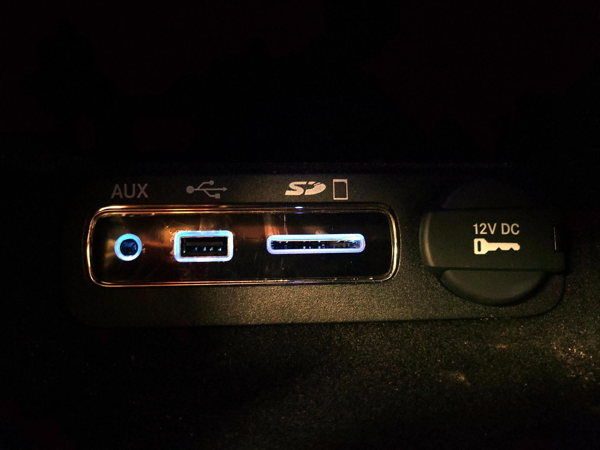 Thumbnail: 2014 Jeep Grand Cherokee - 17