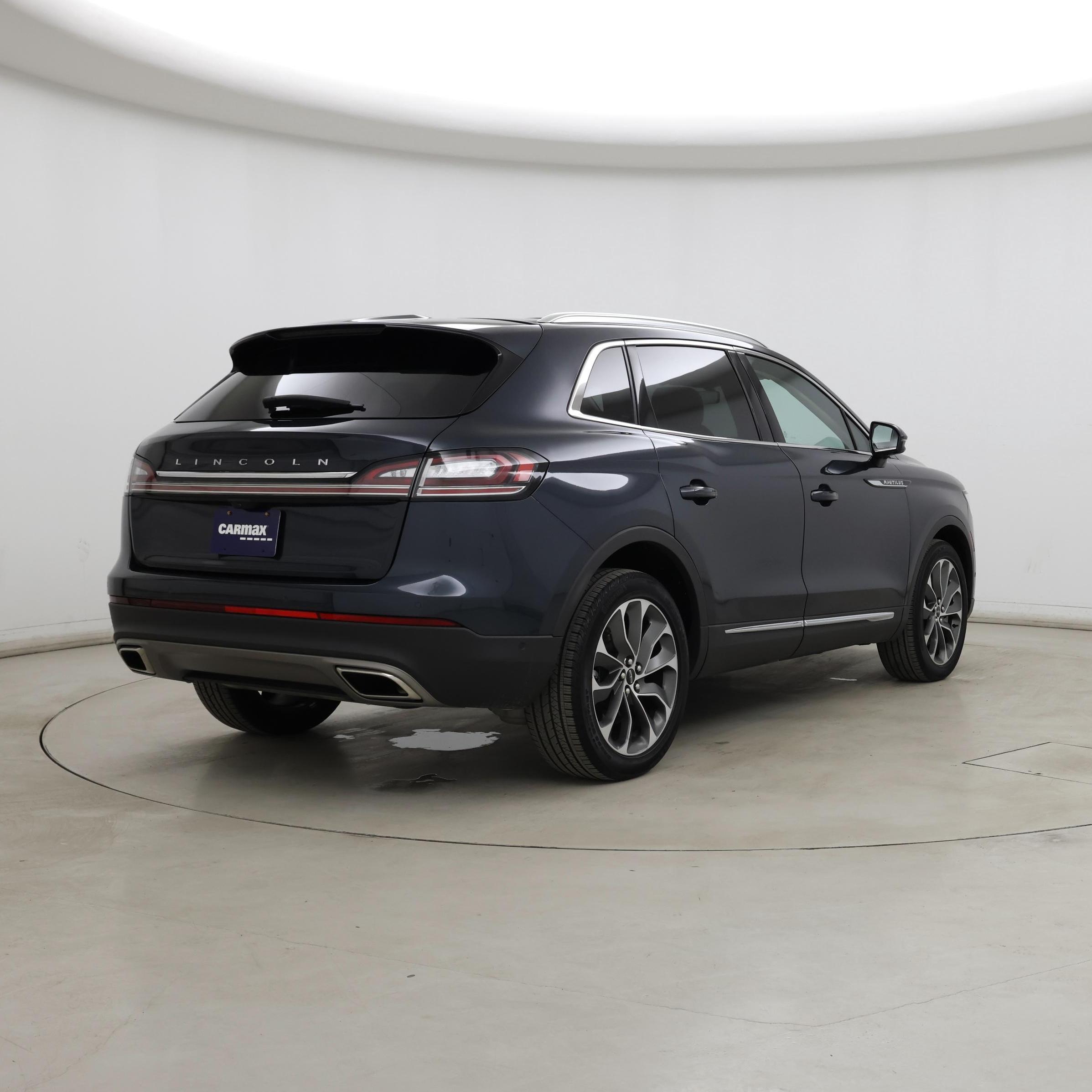 Thumbnail: 2023 Lincoln Nautilus - 8