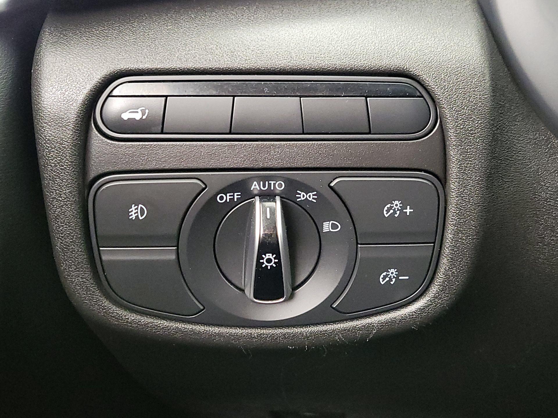 Thumbnail: 2019 INFINITI QX50 - 13