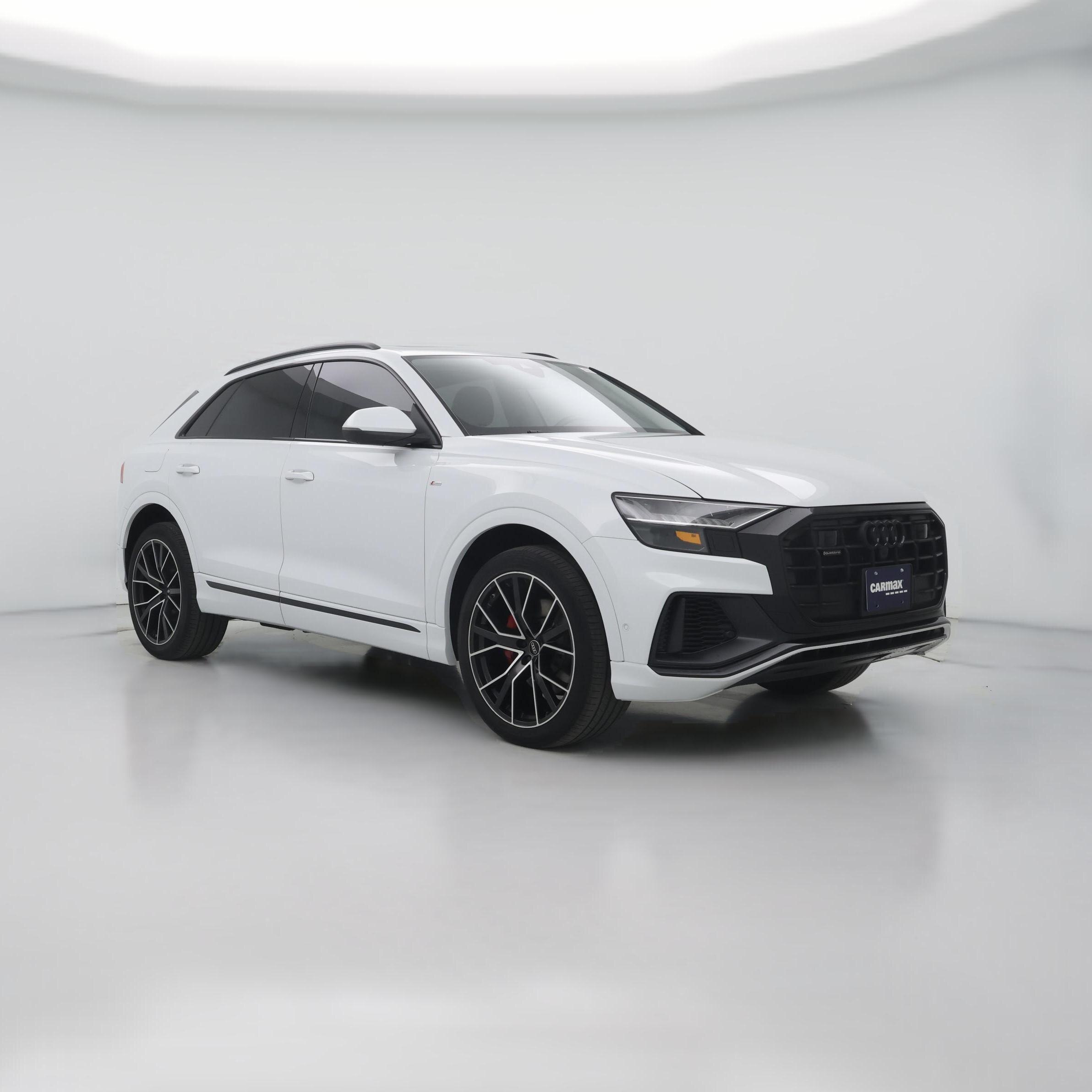 Thumbnail: 2023 Audi Q8 - 1