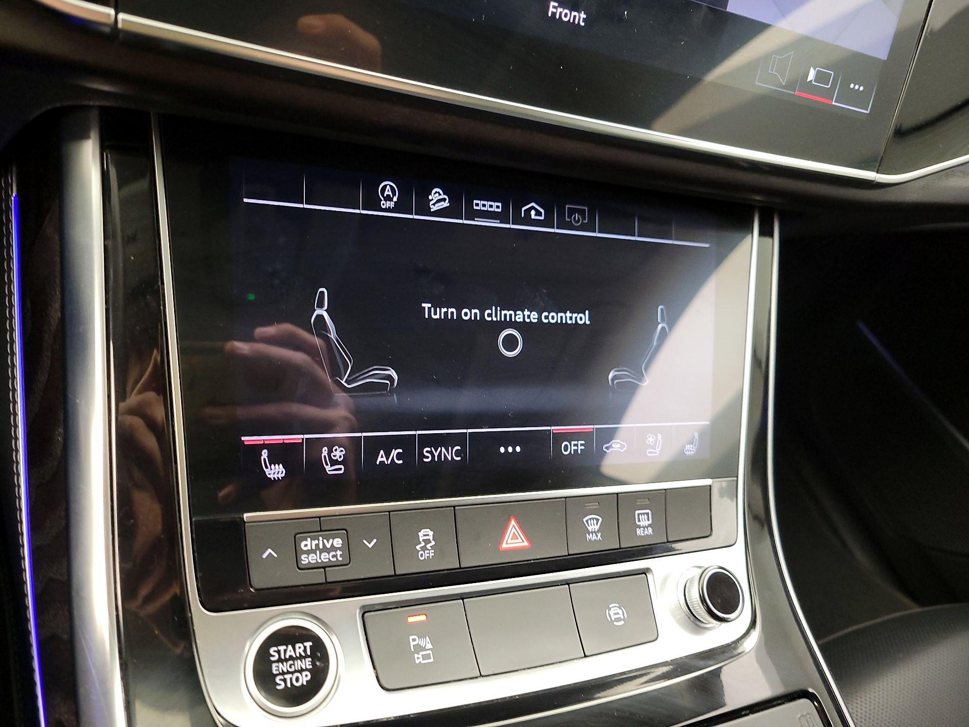 Thumbnail: 2023 Audi Q8 - 17