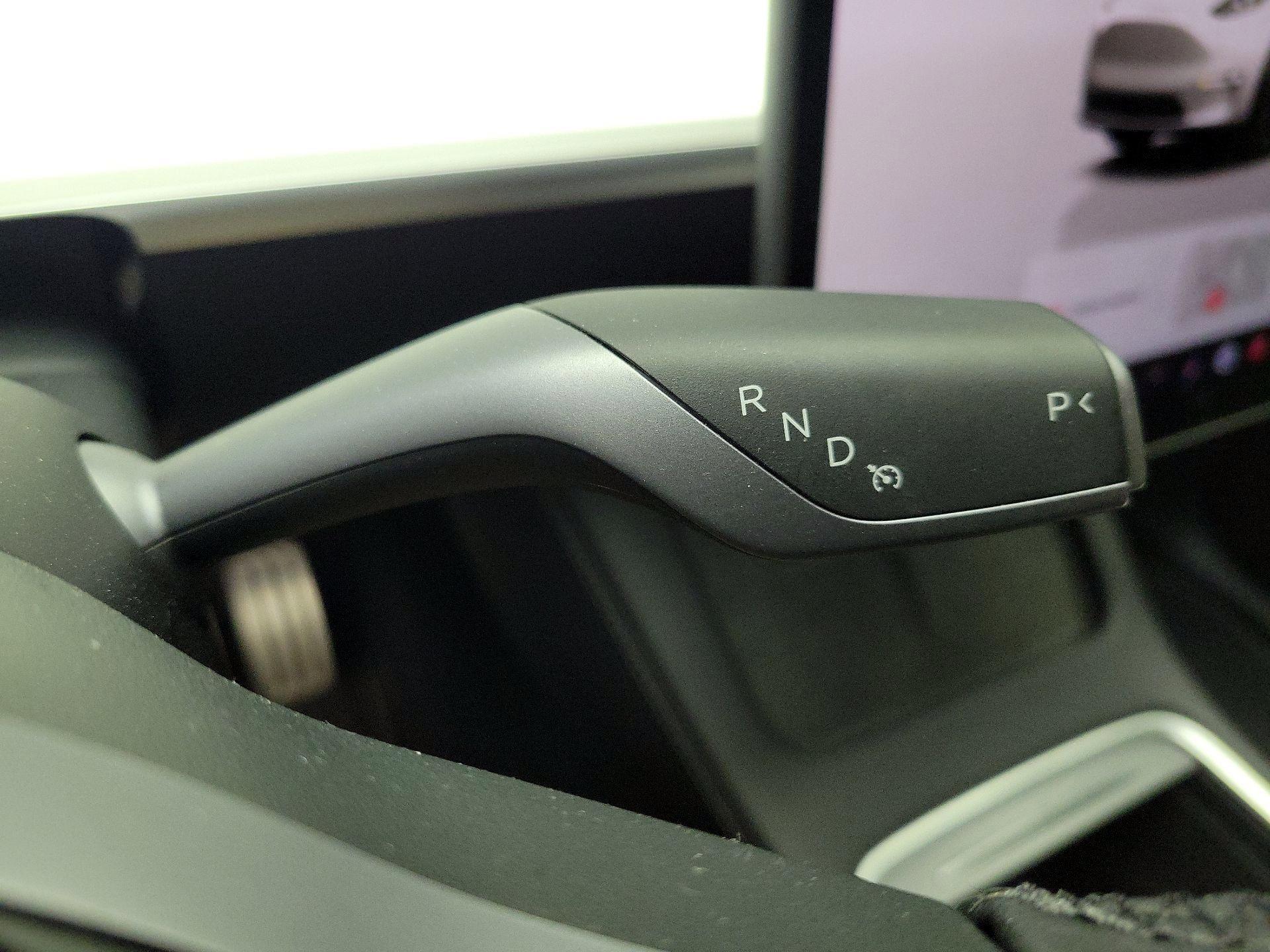 Thumbnail: 2025 Tesla Model Y - 17