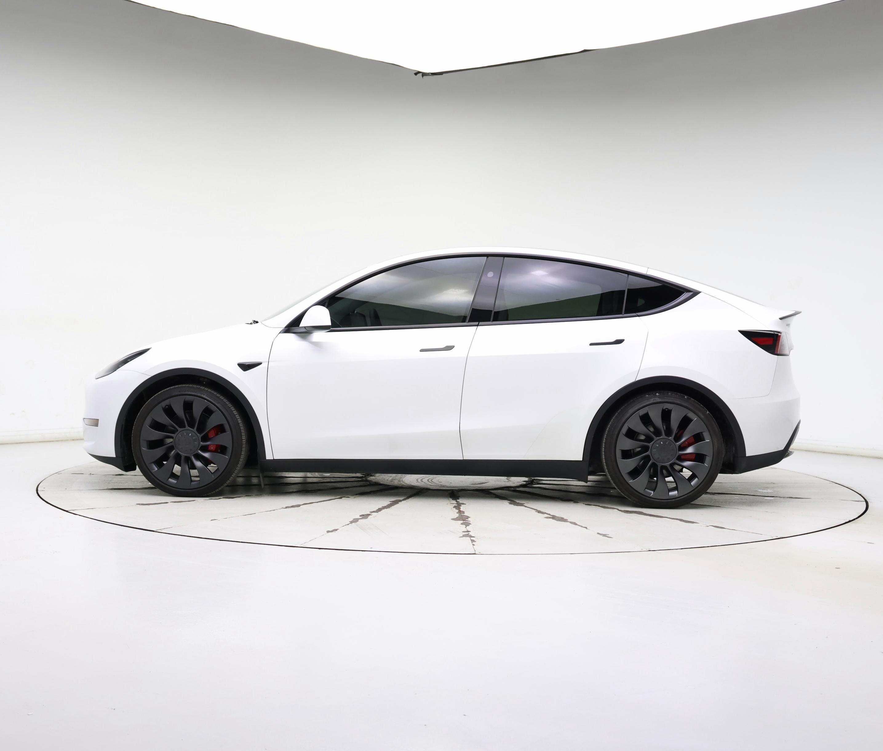 Thumbnail: 2025 Tesla Model Y - 3