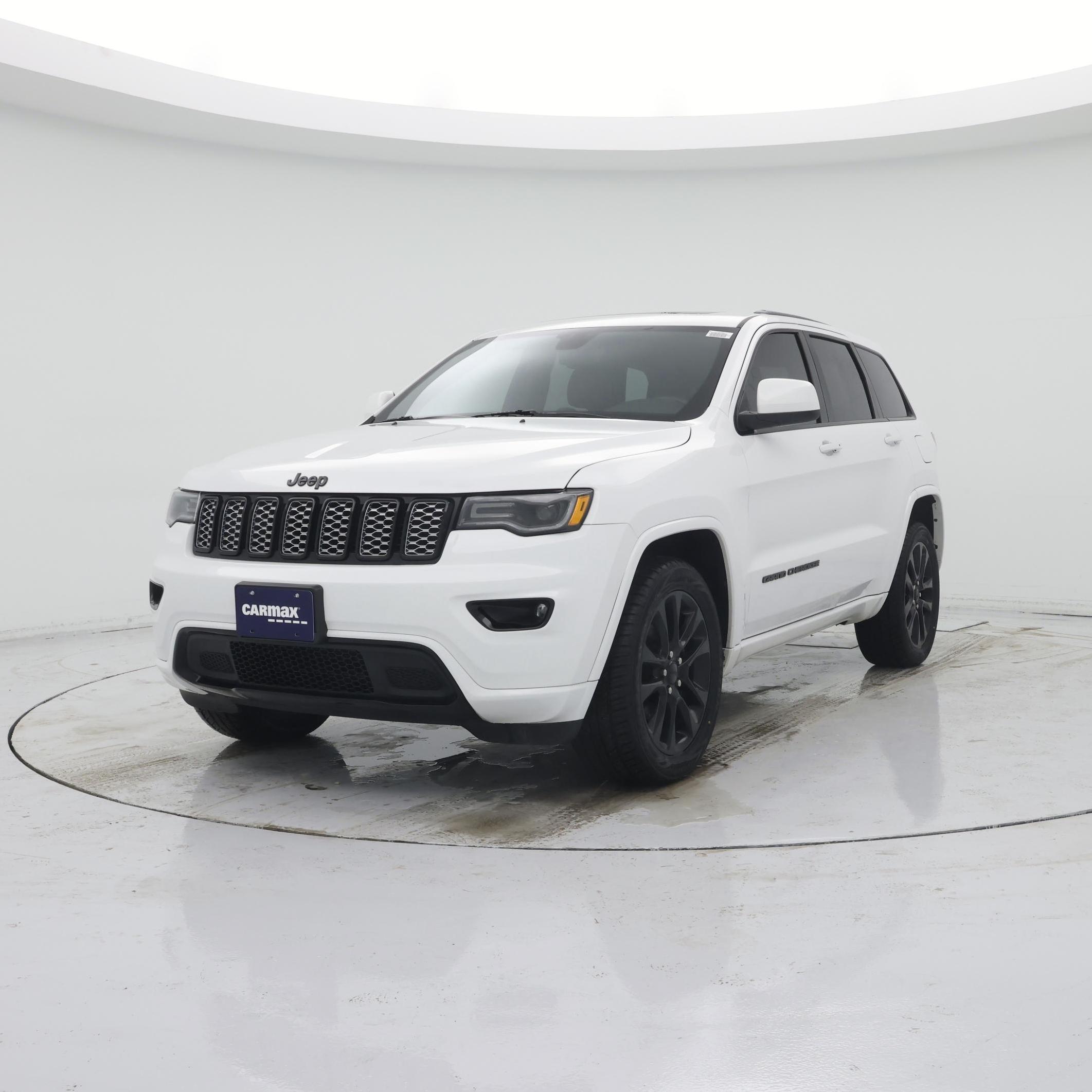 Thumbnail: 2020 Jeep Grand Cherokee - 4