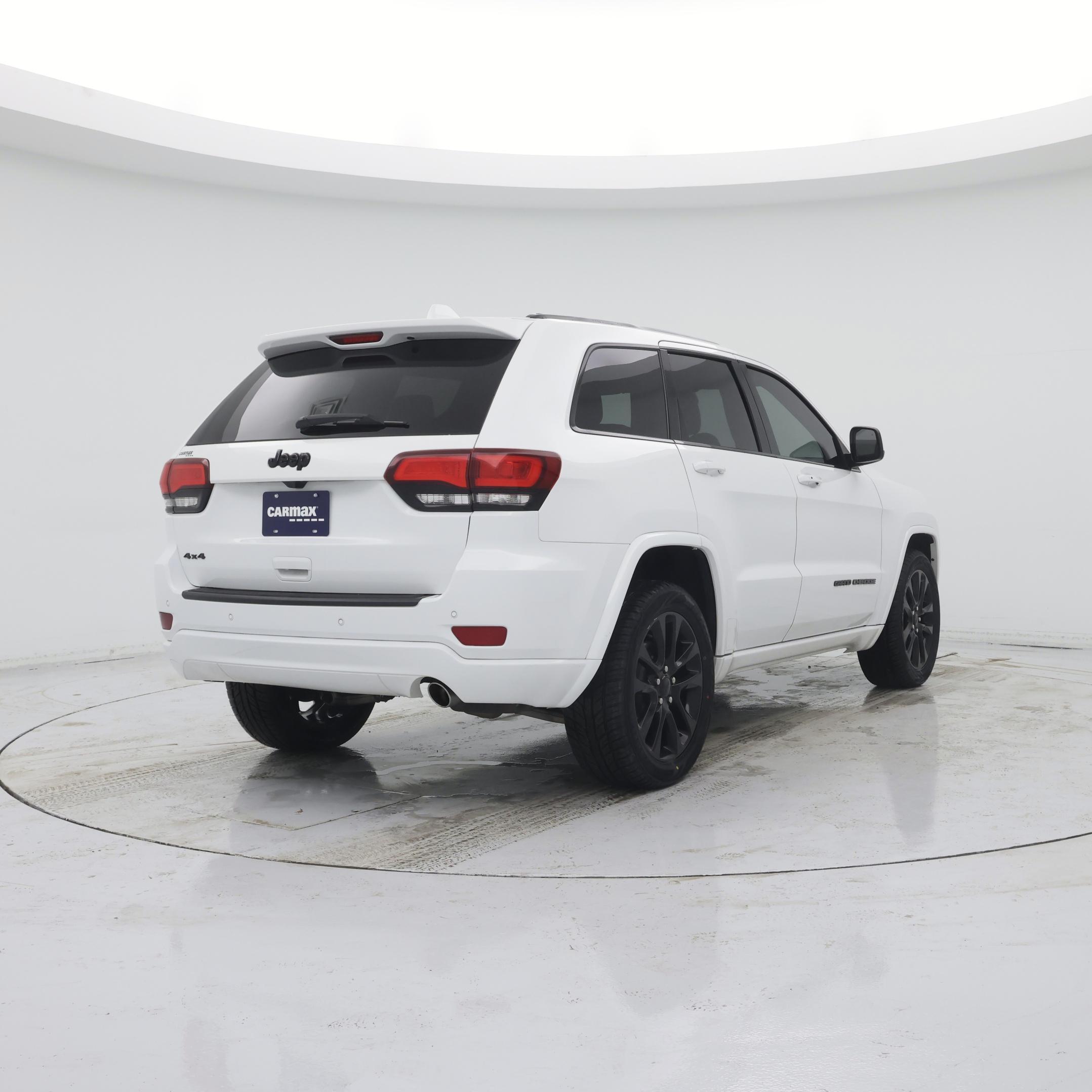 Thumbnail: 2020 Jeep Grand Cherokee - 8