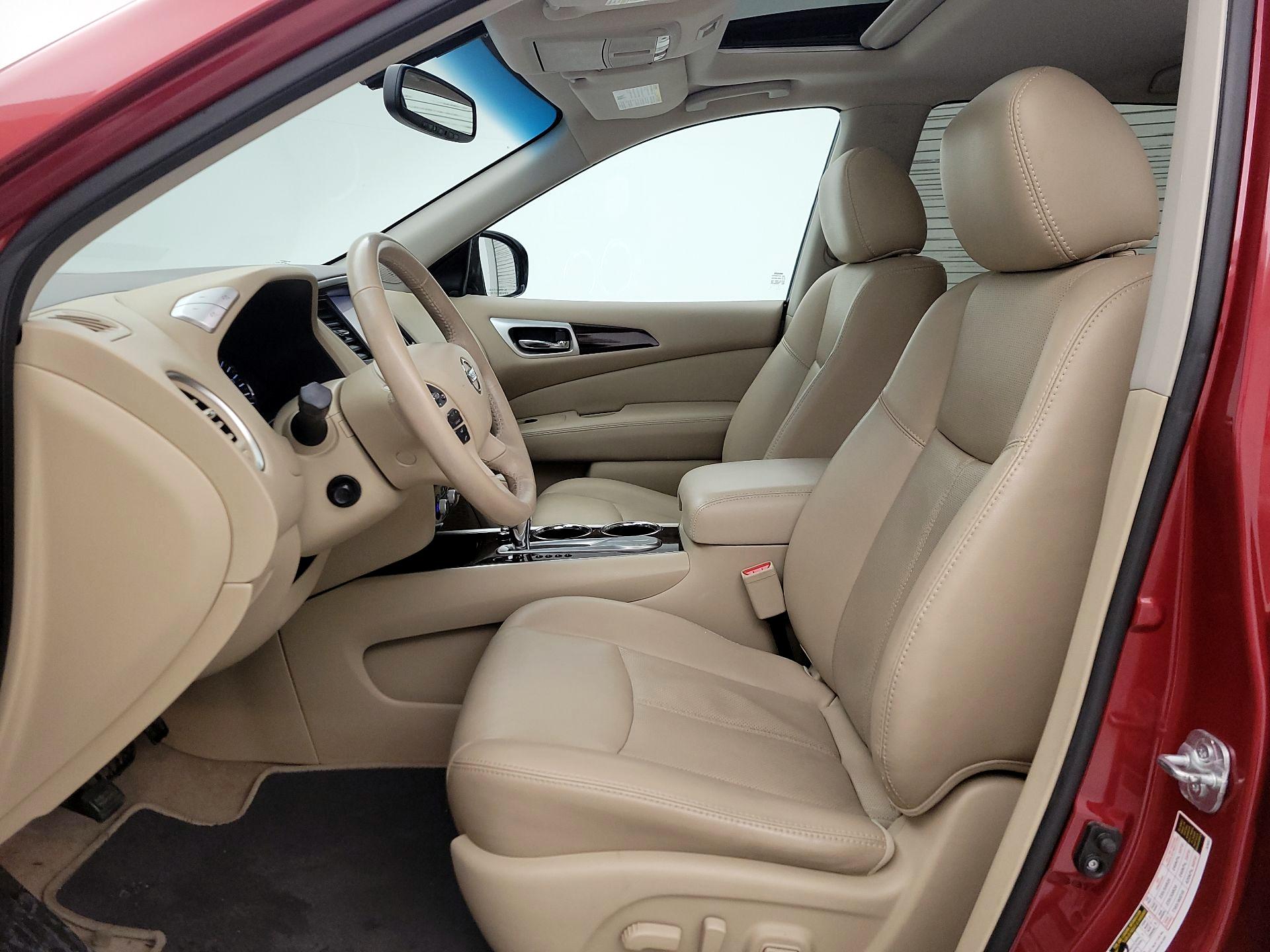 Thumbnail: 2015 Nissan Pathfinder - 11