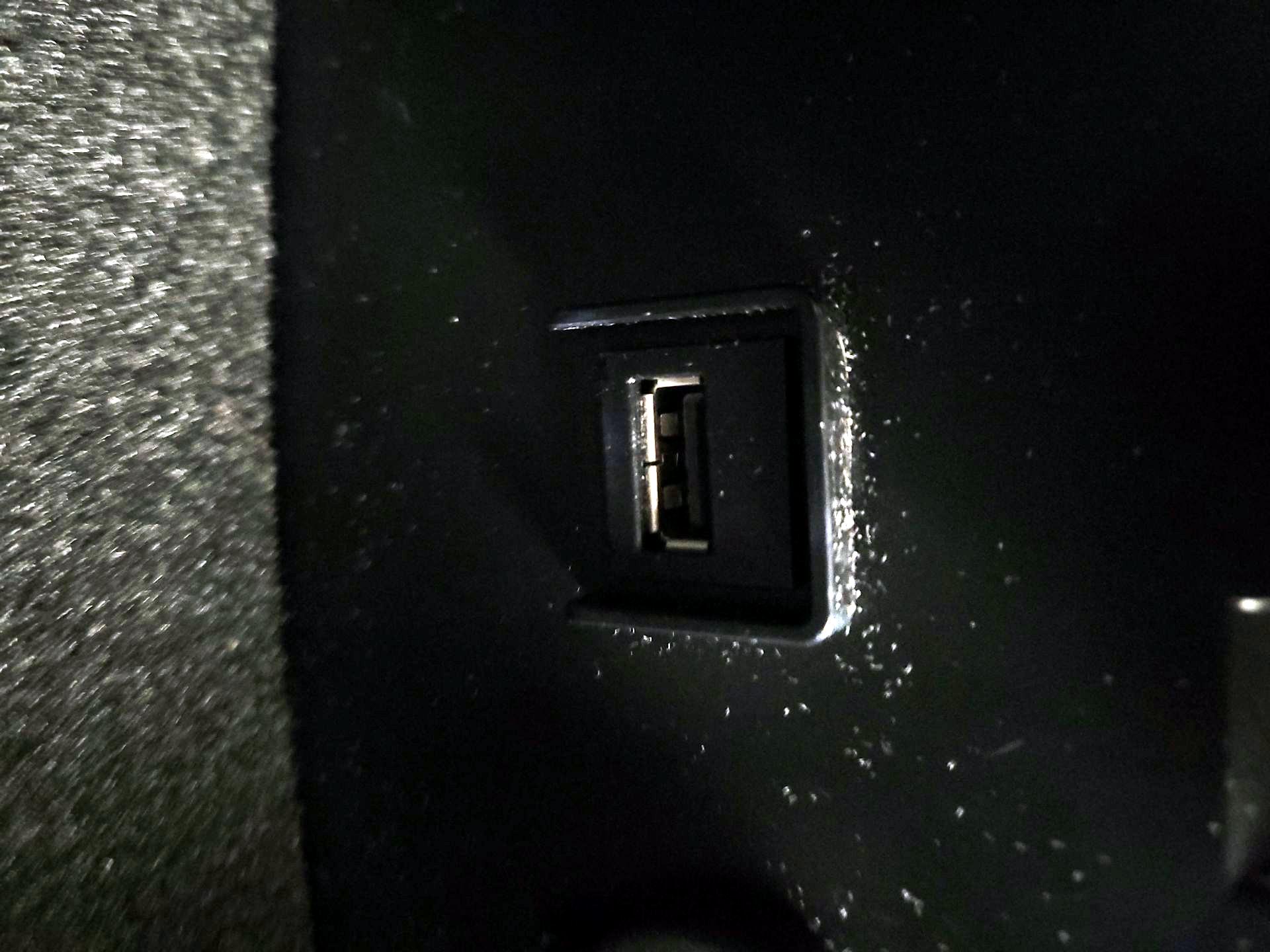 Thumbnail: 2015 Nissan Pathfinder - 19