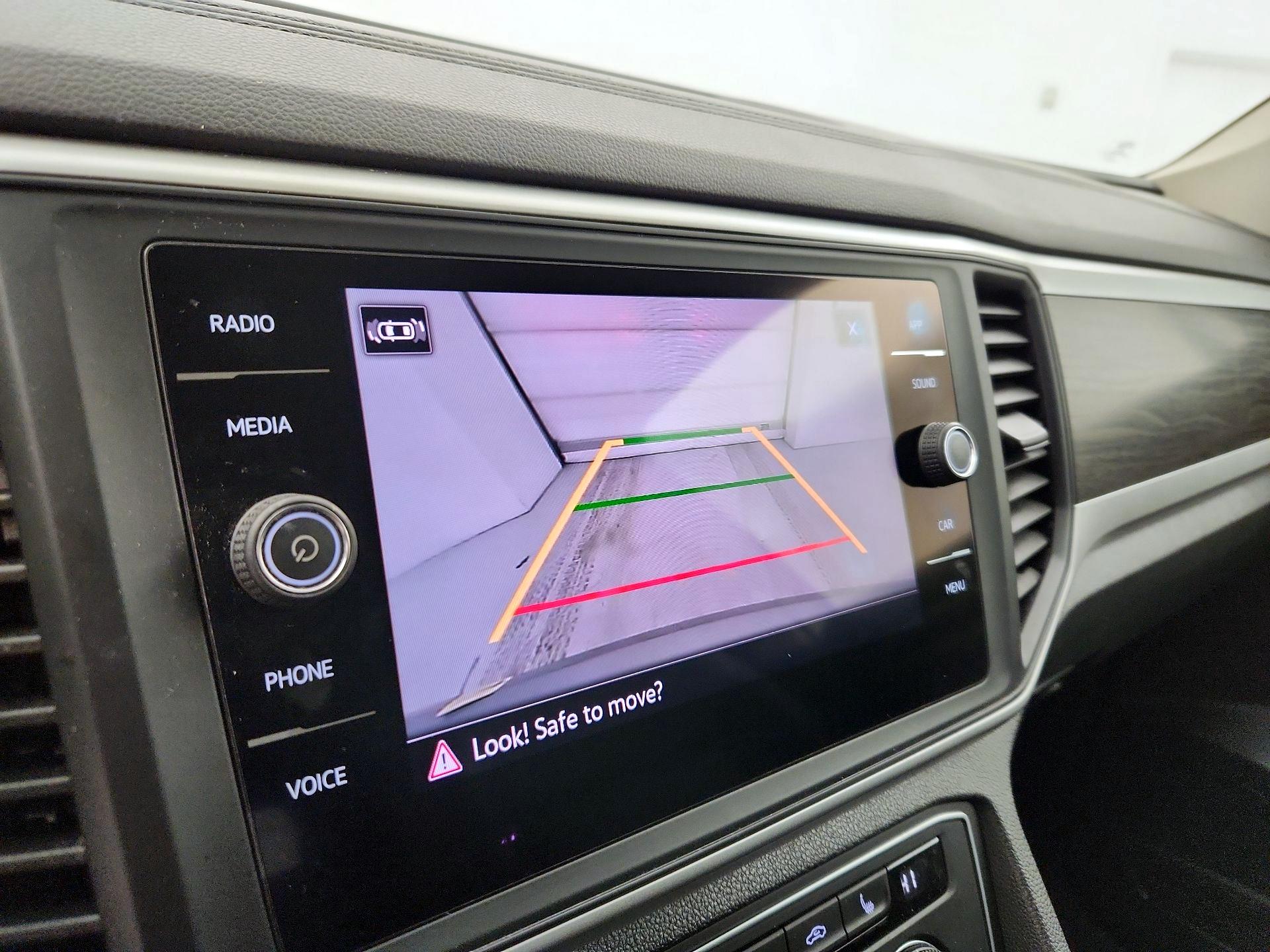 Thumbnail: 2021 Volkswagen Atlas - 14