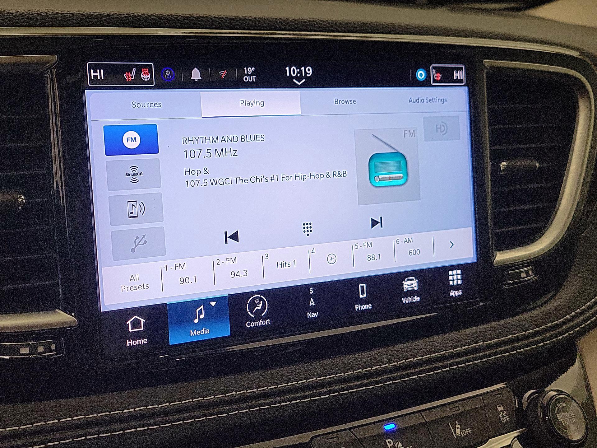 Thumbnail: 2024 Chrysler Pacifica - 16