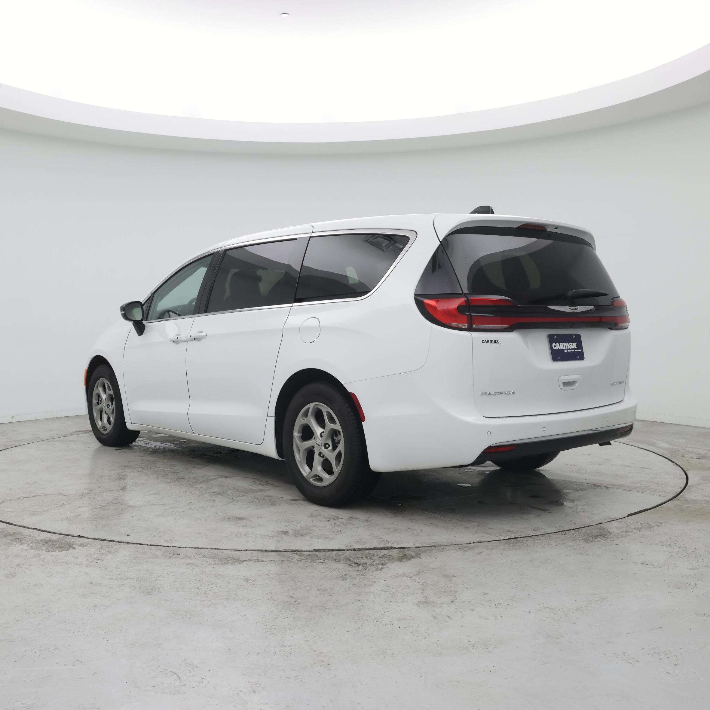 Thumbnail: 2024 Chrysler Pacifica - 2