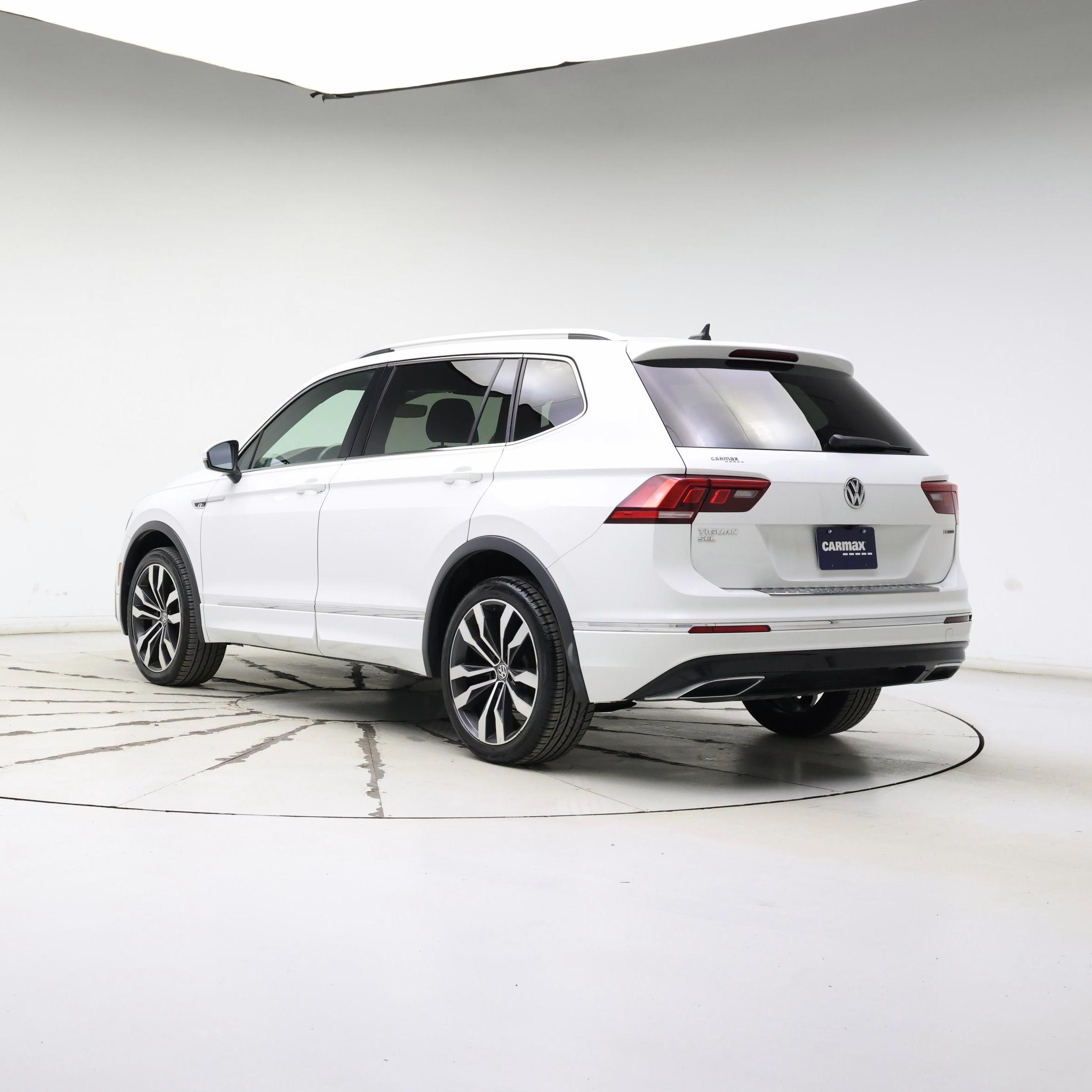 Thumbnail: 2021 Volkswagen Tiguan - 2