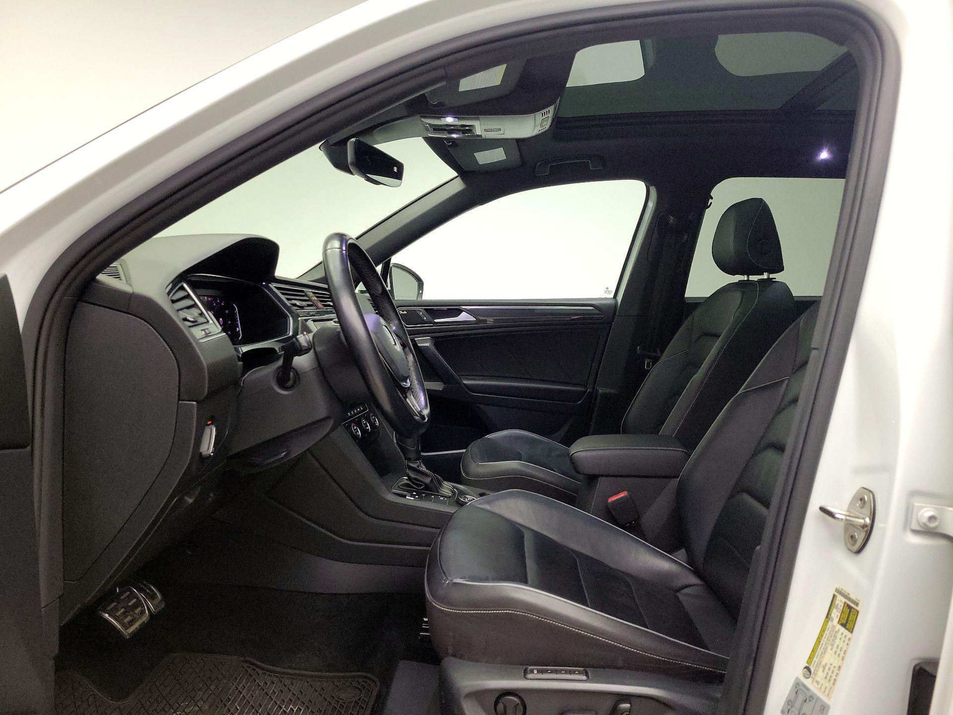 Thumbnail: 2021 Volkswagen Tiguan - 20