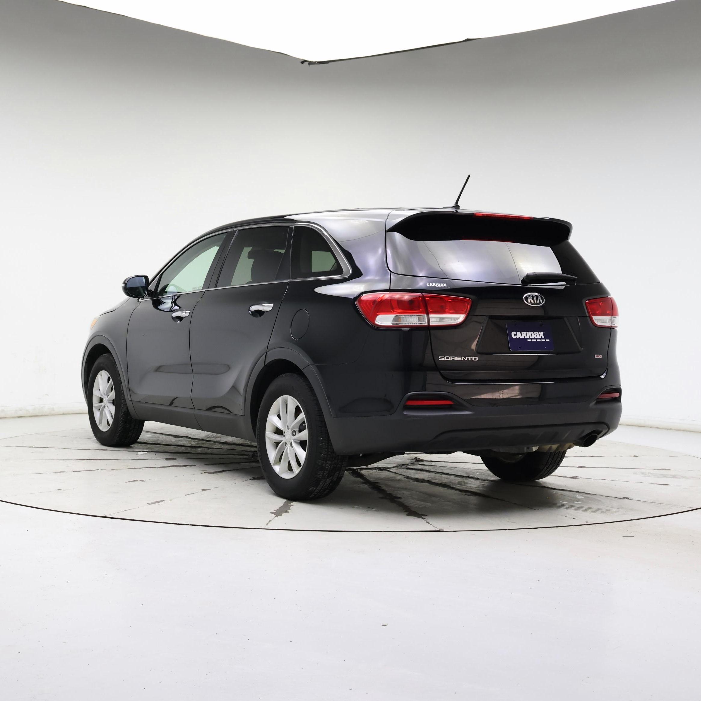 Thumbnail: 2017 Kia Sorento - 2