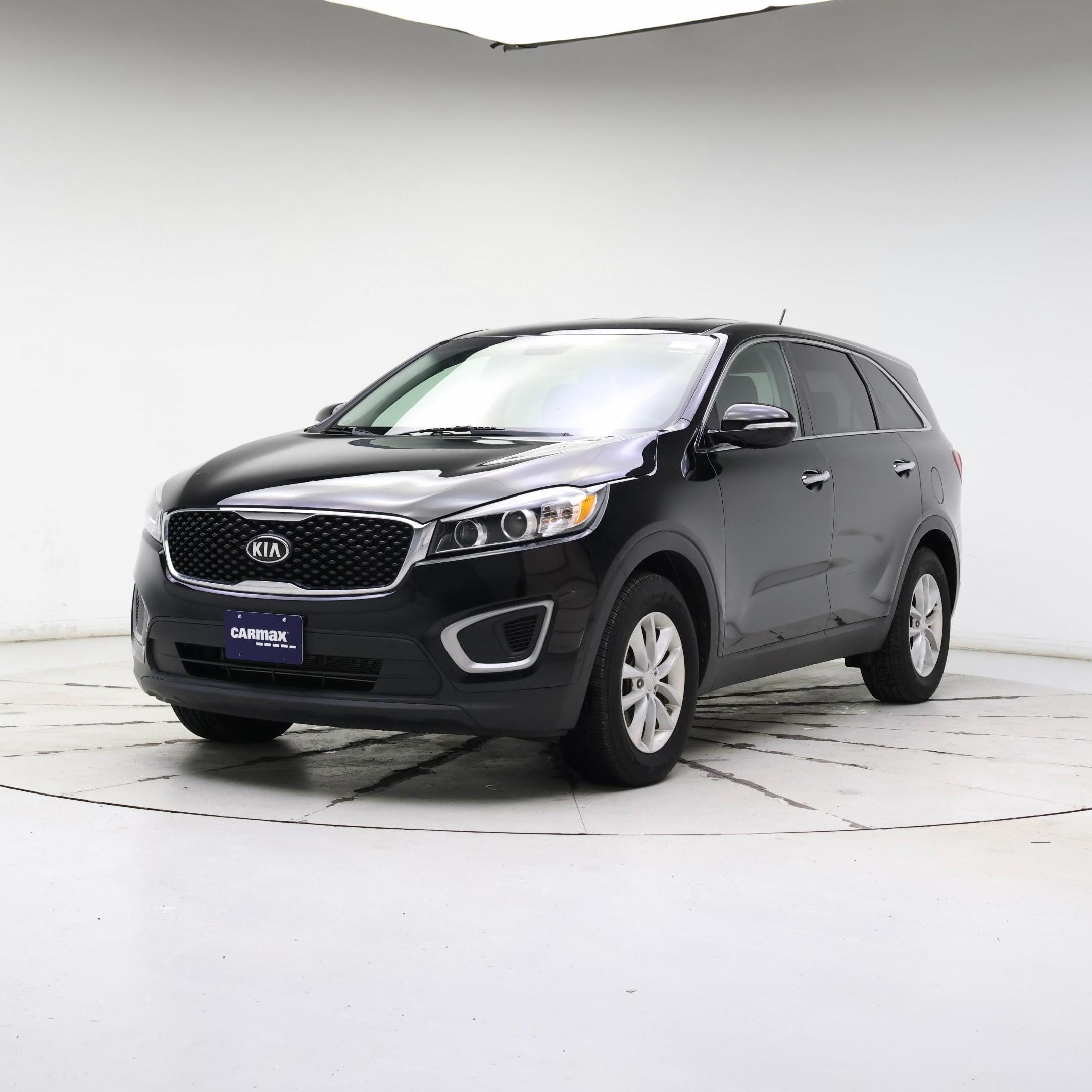 Thumbnail: 2017 Kia Sorento - 4
