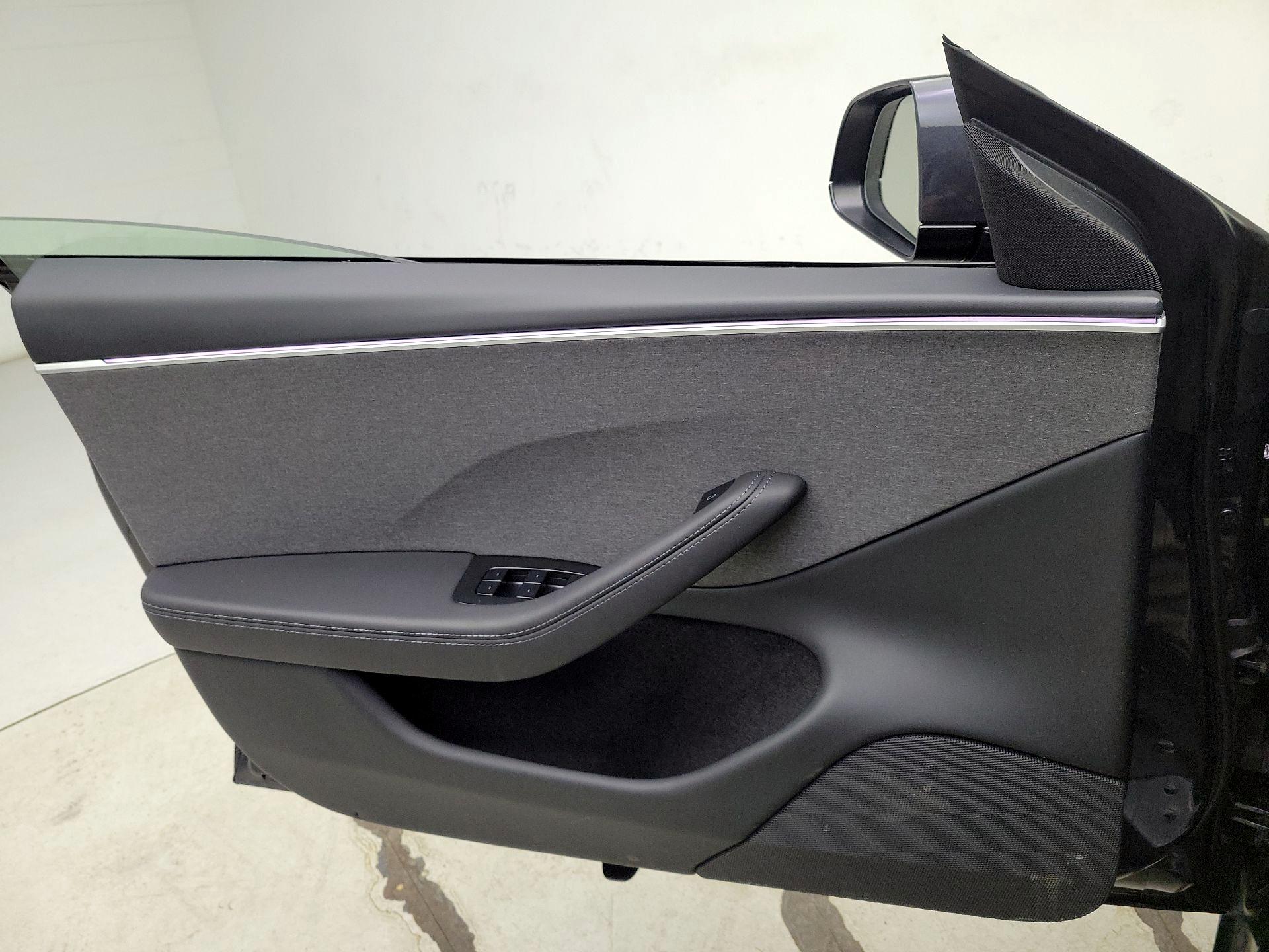 Thumbnail: 2025 Tesla Model 3 - 12