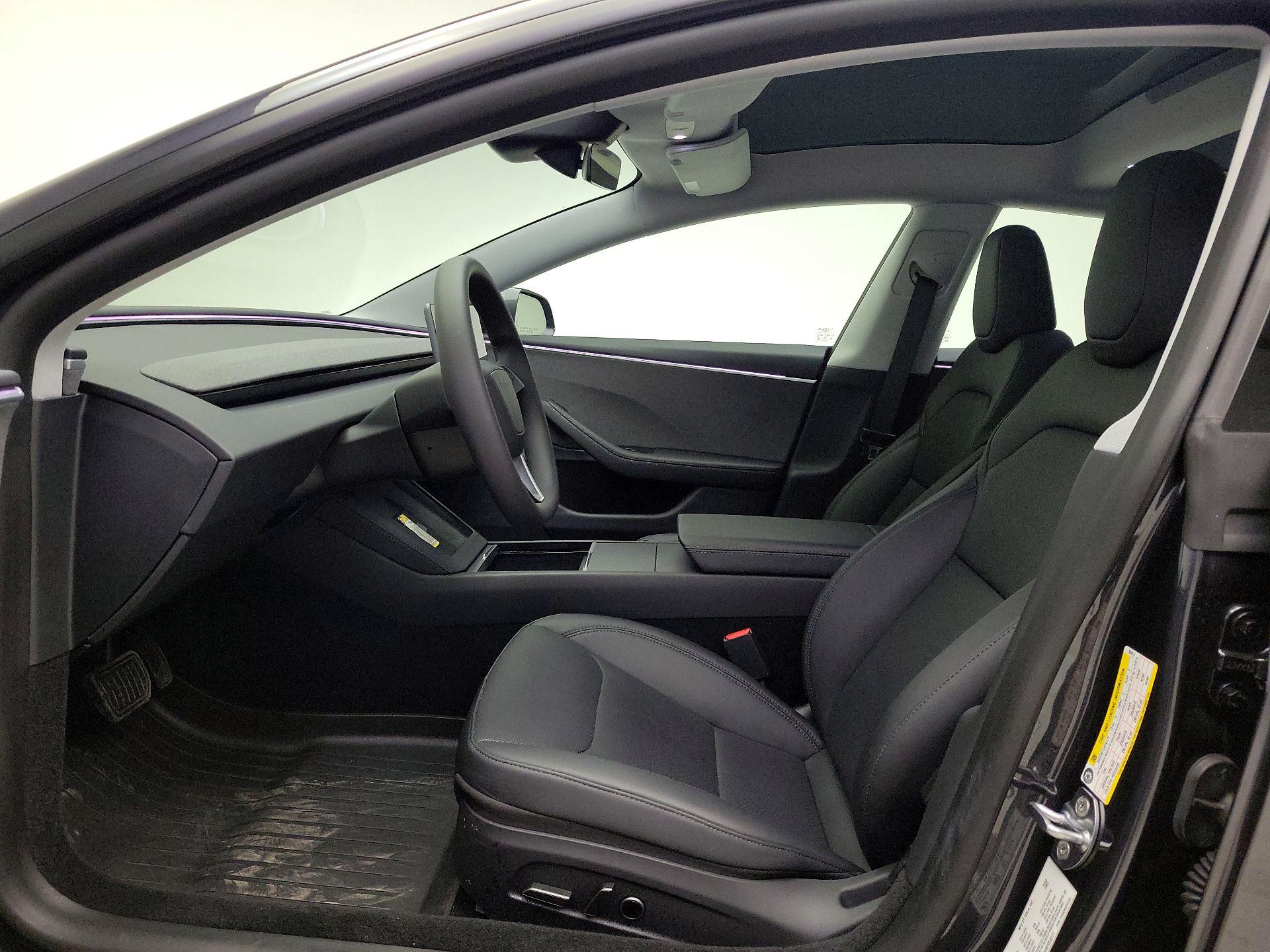 Thumbnail: 2025 Tesla Model 3 - 18