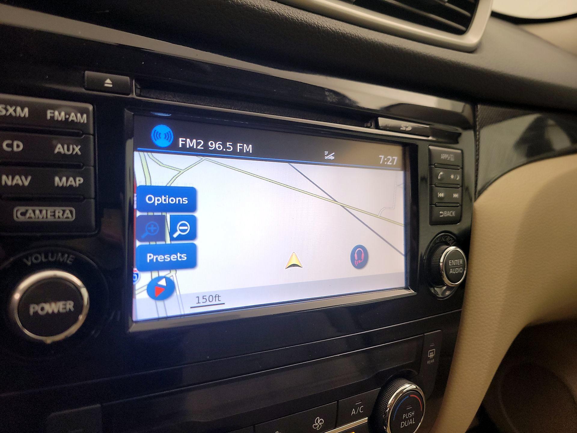 Thumbnail: 2016 Nissan Rogue - 14