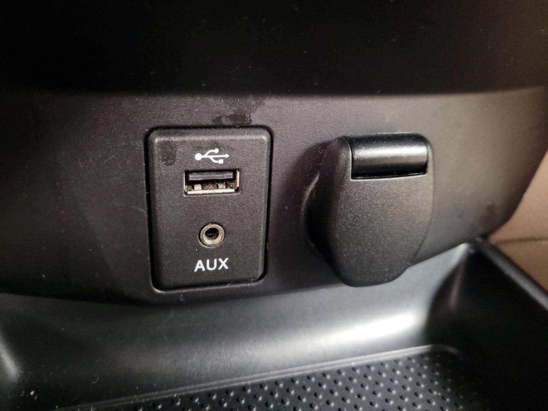 Thumbnail: 2016 Nissan Rogue - 19