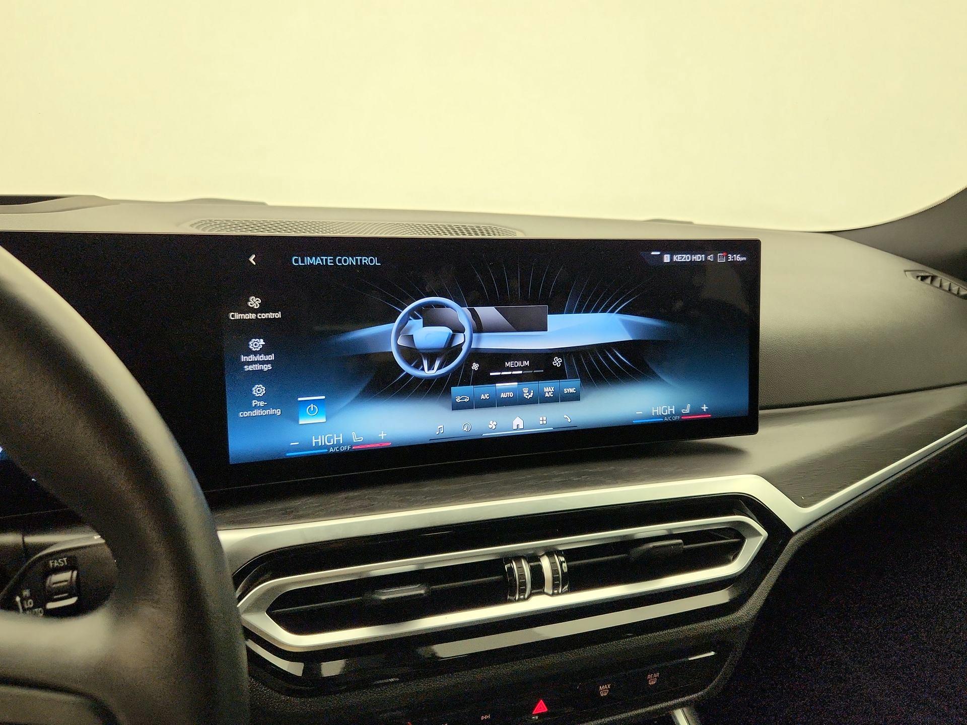 Thumbnail: 2024 BMW i4 - 17