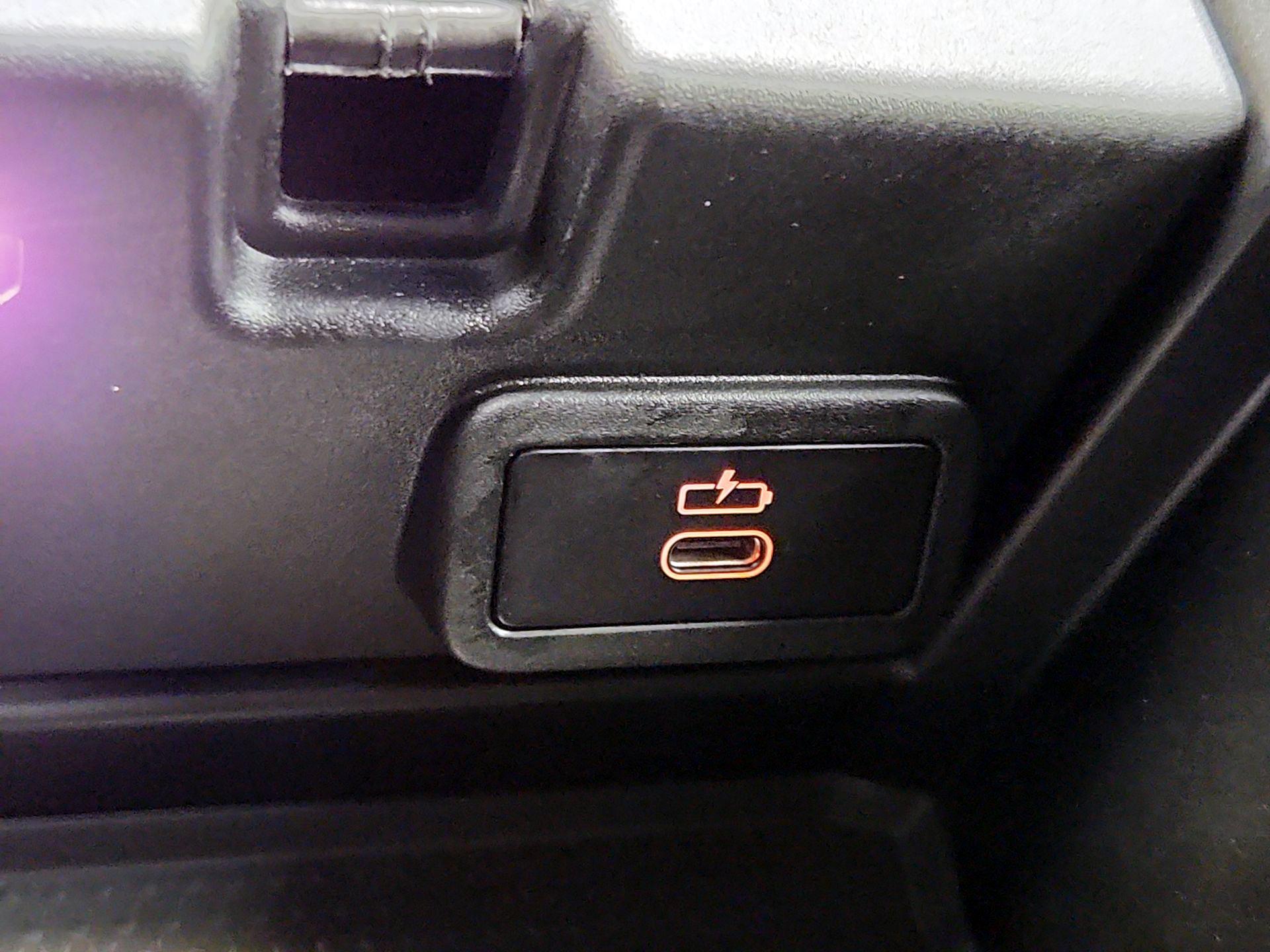 Thumbnail: 2024 BMW i4 - 19