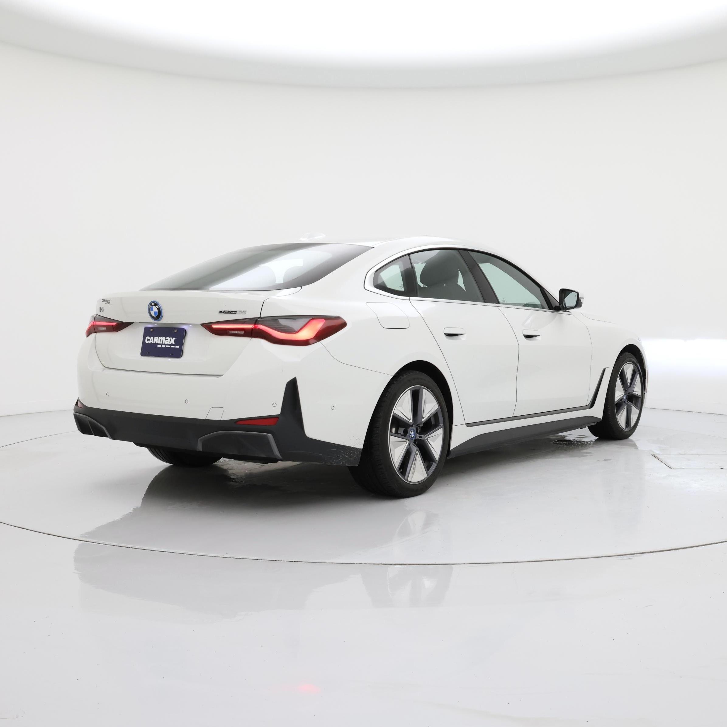 Thumbnail: 2024 BMW i4 - 8