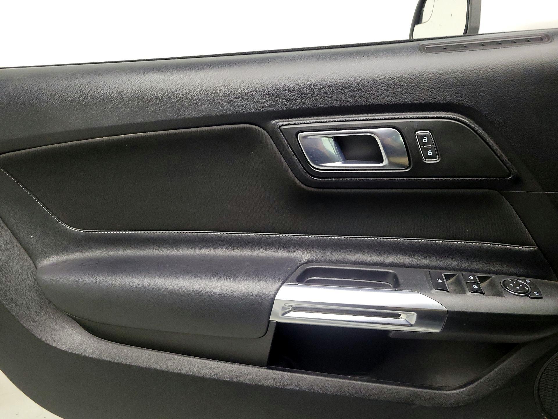 Thumbnail: 2018 Ford Mustang - 12