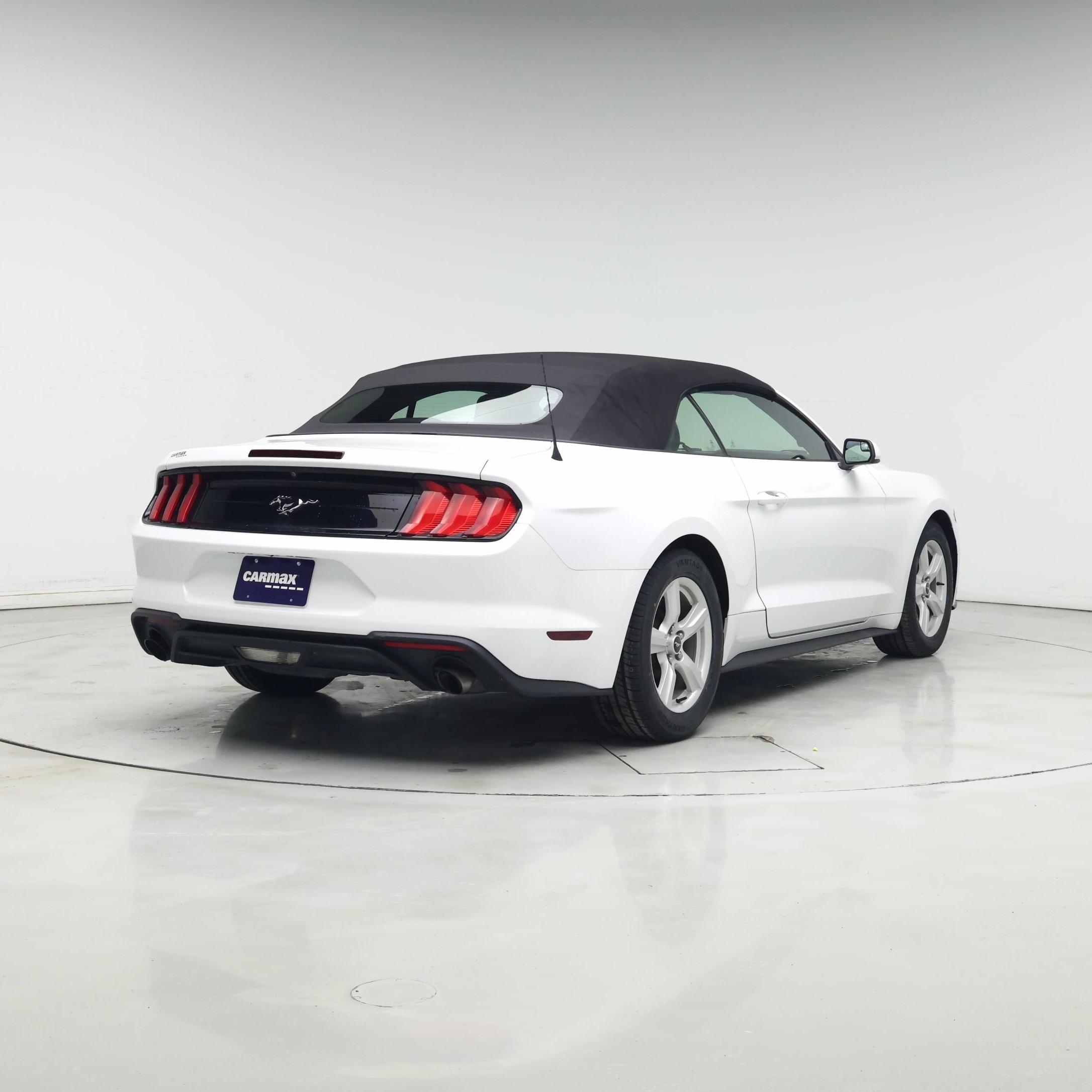 Thumbnail: 2018 Ford Mustang - 8