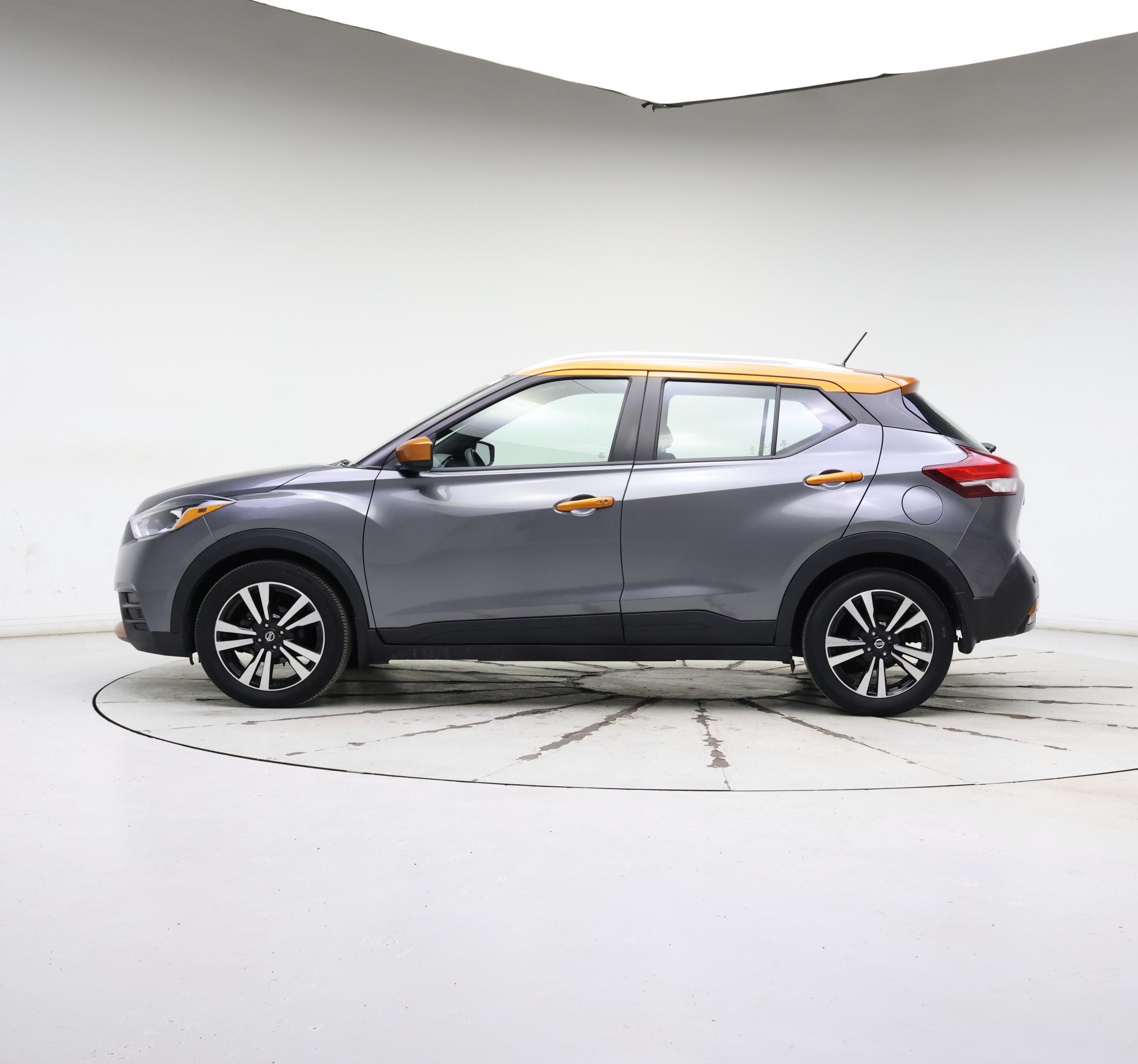 Thumbnail: 2020 Nissan Kicks - 3